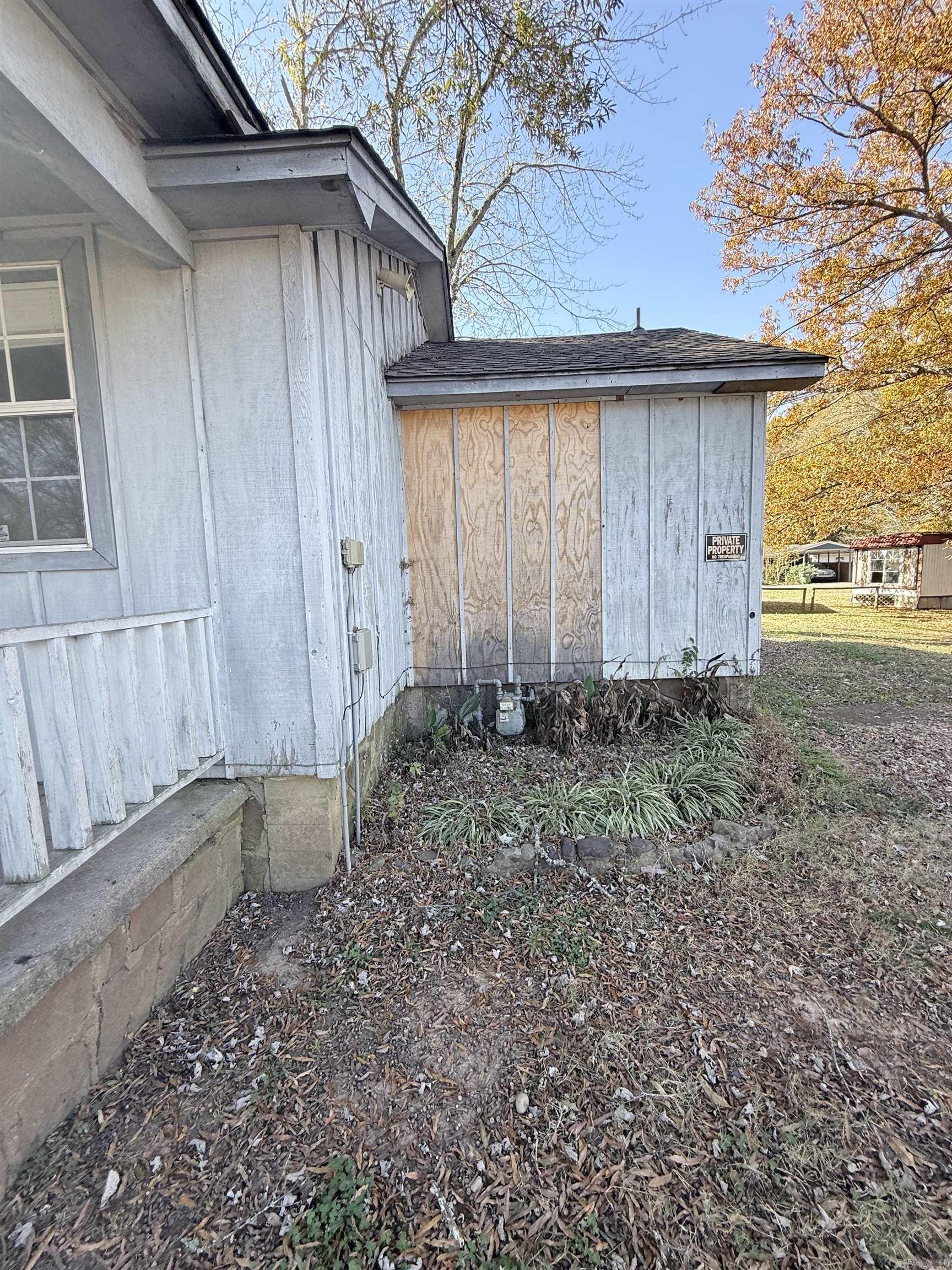 PERRYVILLE CITY ACREAGE - Residential