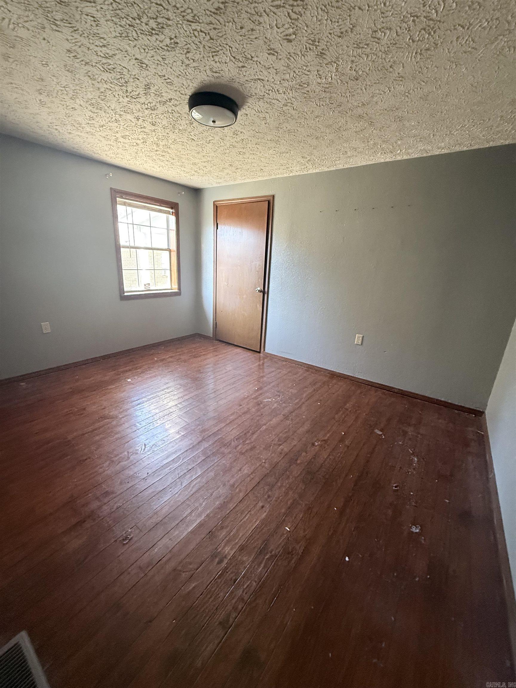 PERRYVILLE CITY ACREAGE - Residential