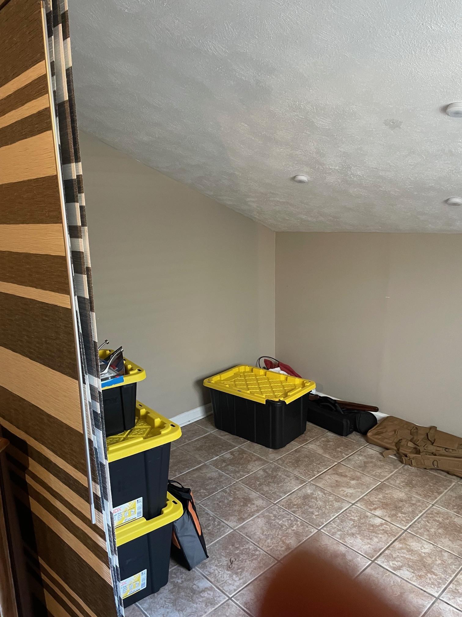 Lakewood Hills Condo - Residential