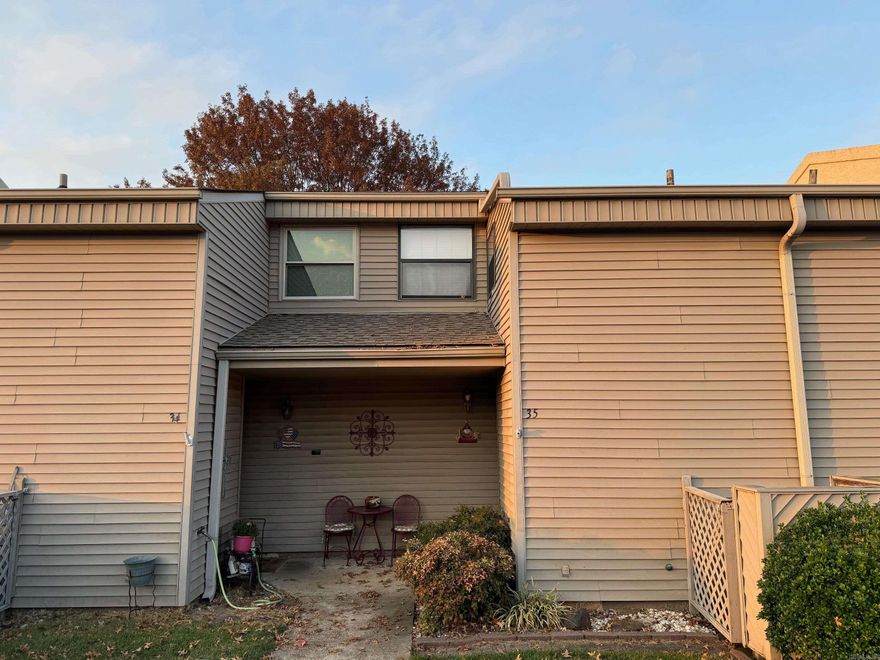 Rare 2 bed 2 bath condo in Lakewood Hills. Don't miss out on this beautiful fully furnished unit. You read that correctly 2 baths. Hardwood and tile floors through out, updated kitchen and baths with walk in pantry. Unit also has a finished bonus room that would make a great office or bunk room. Call for your private showing today!