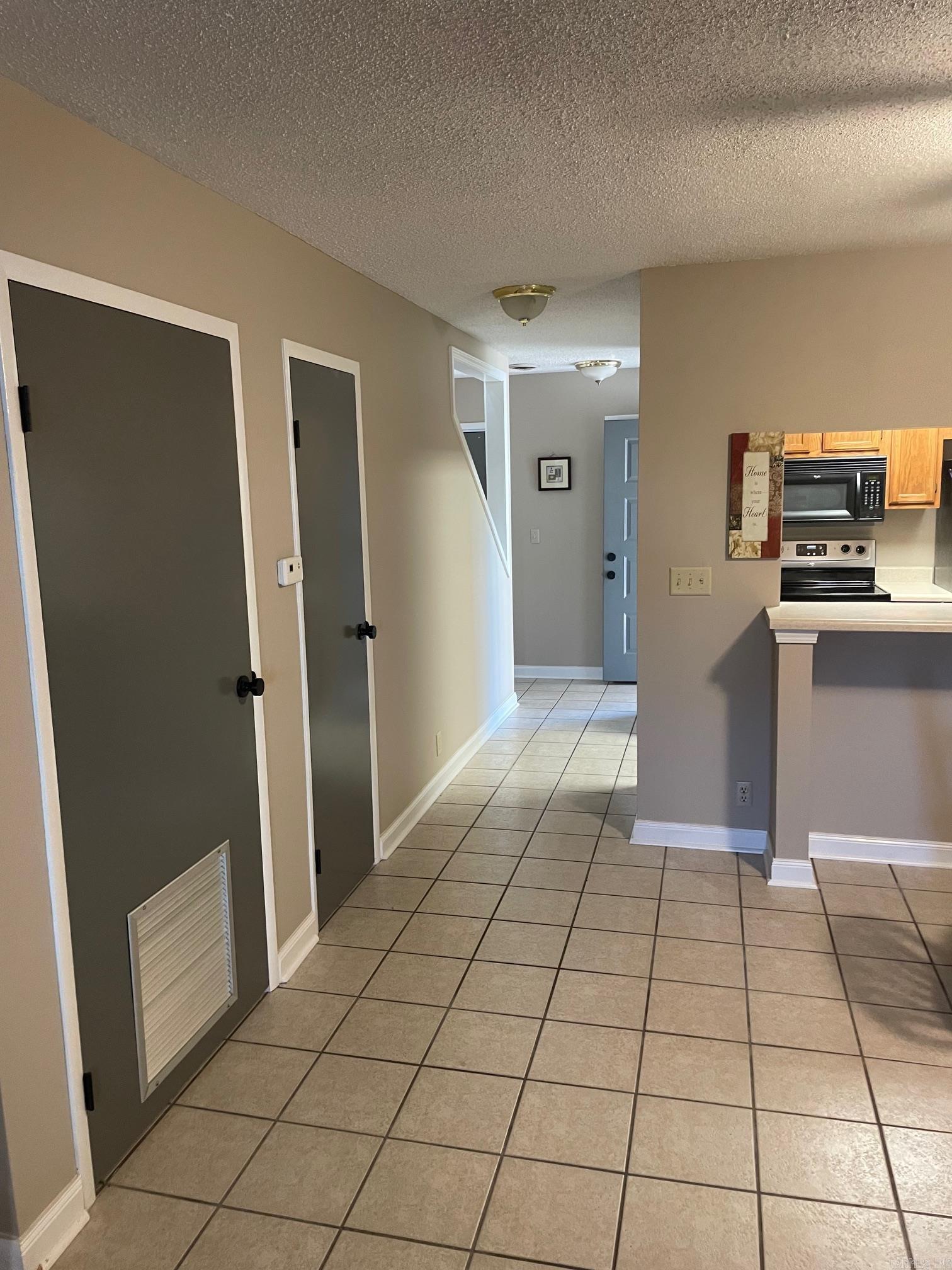 Lakewood Hills Condo - Residential