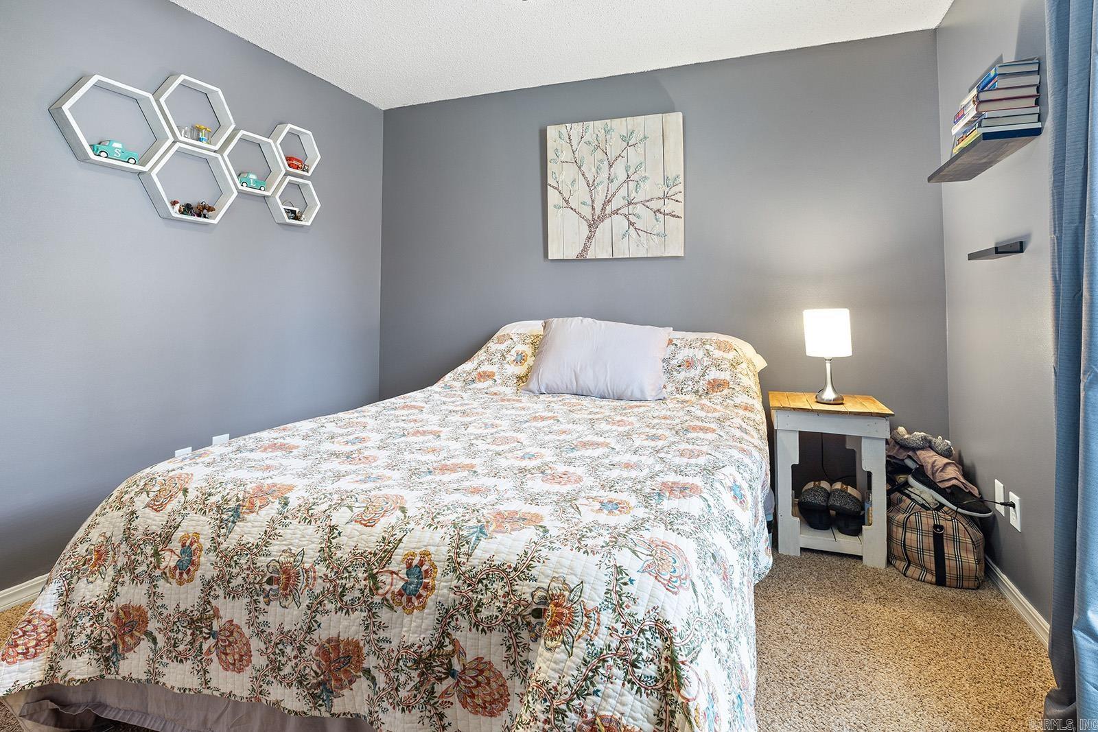 PLEASANT VIEW - Residential