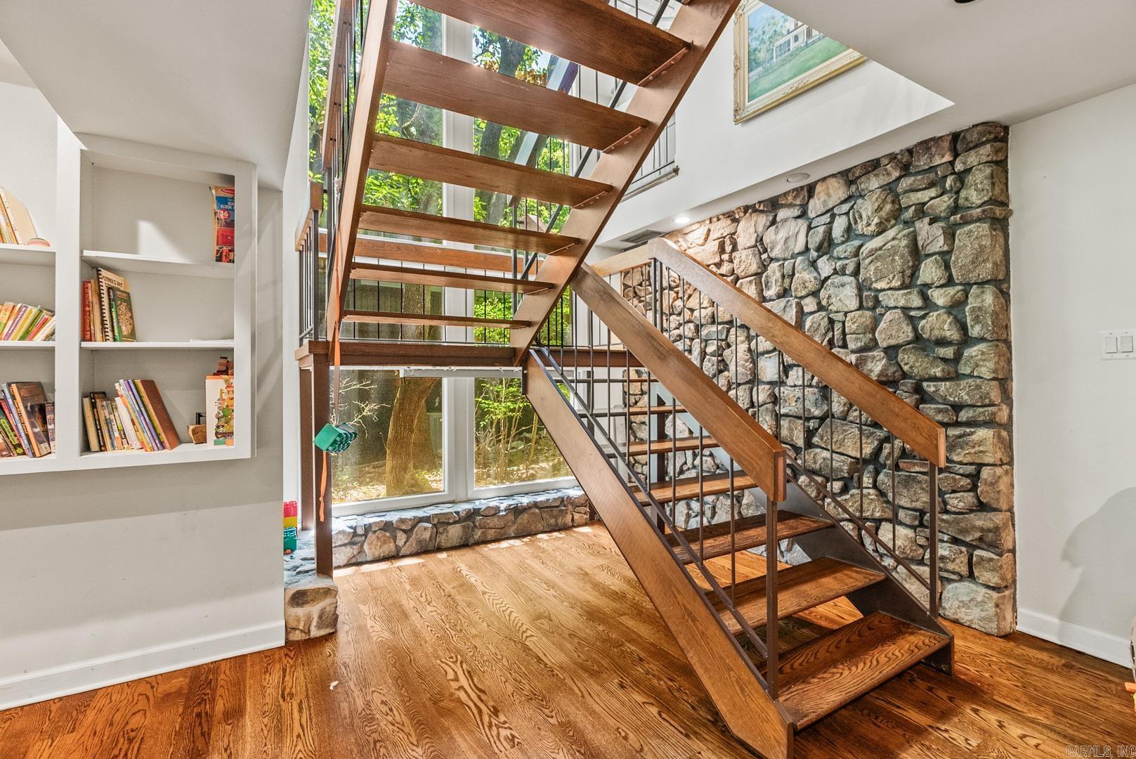 Elmo Walker - Residential