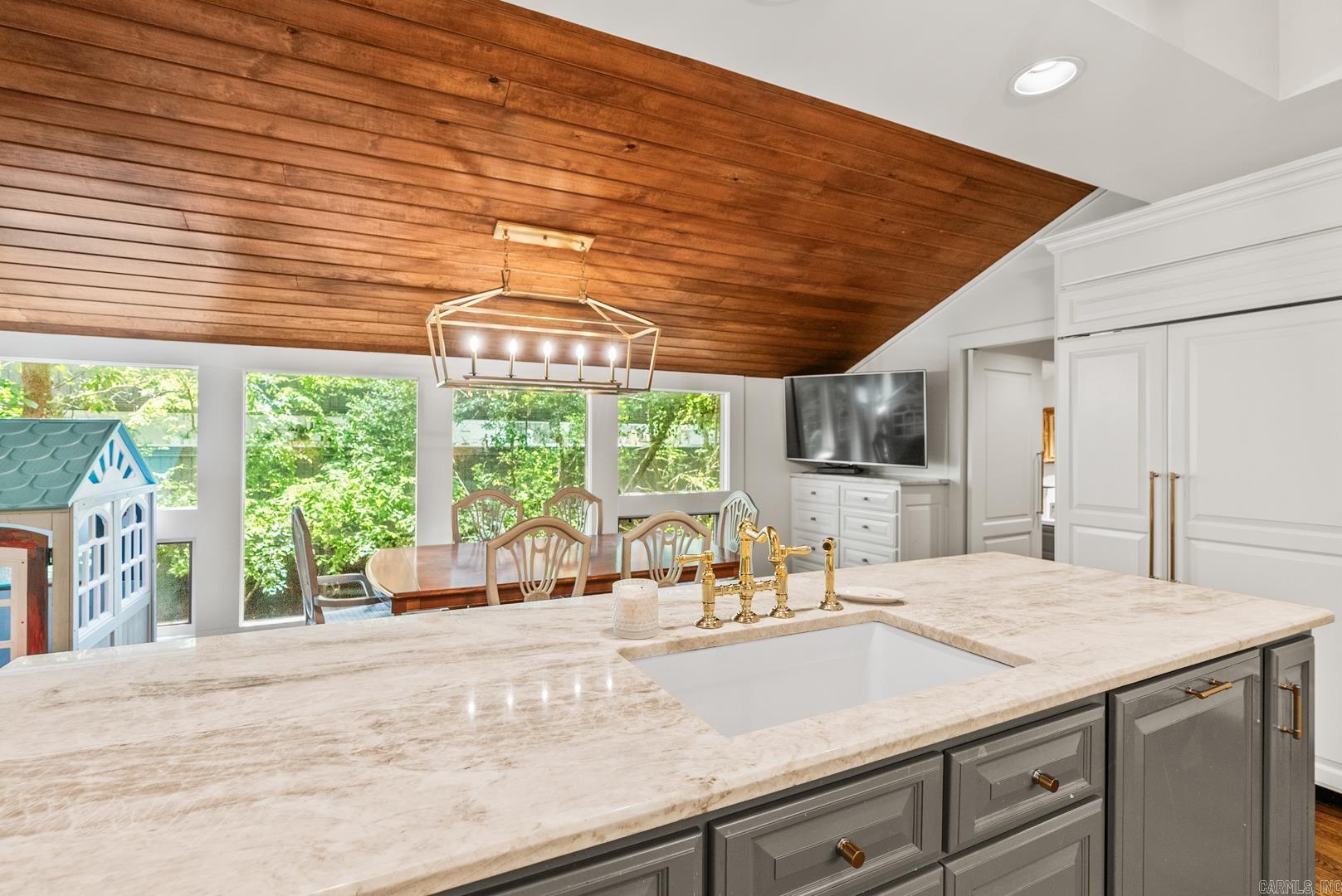 Elmo Walker - Residential