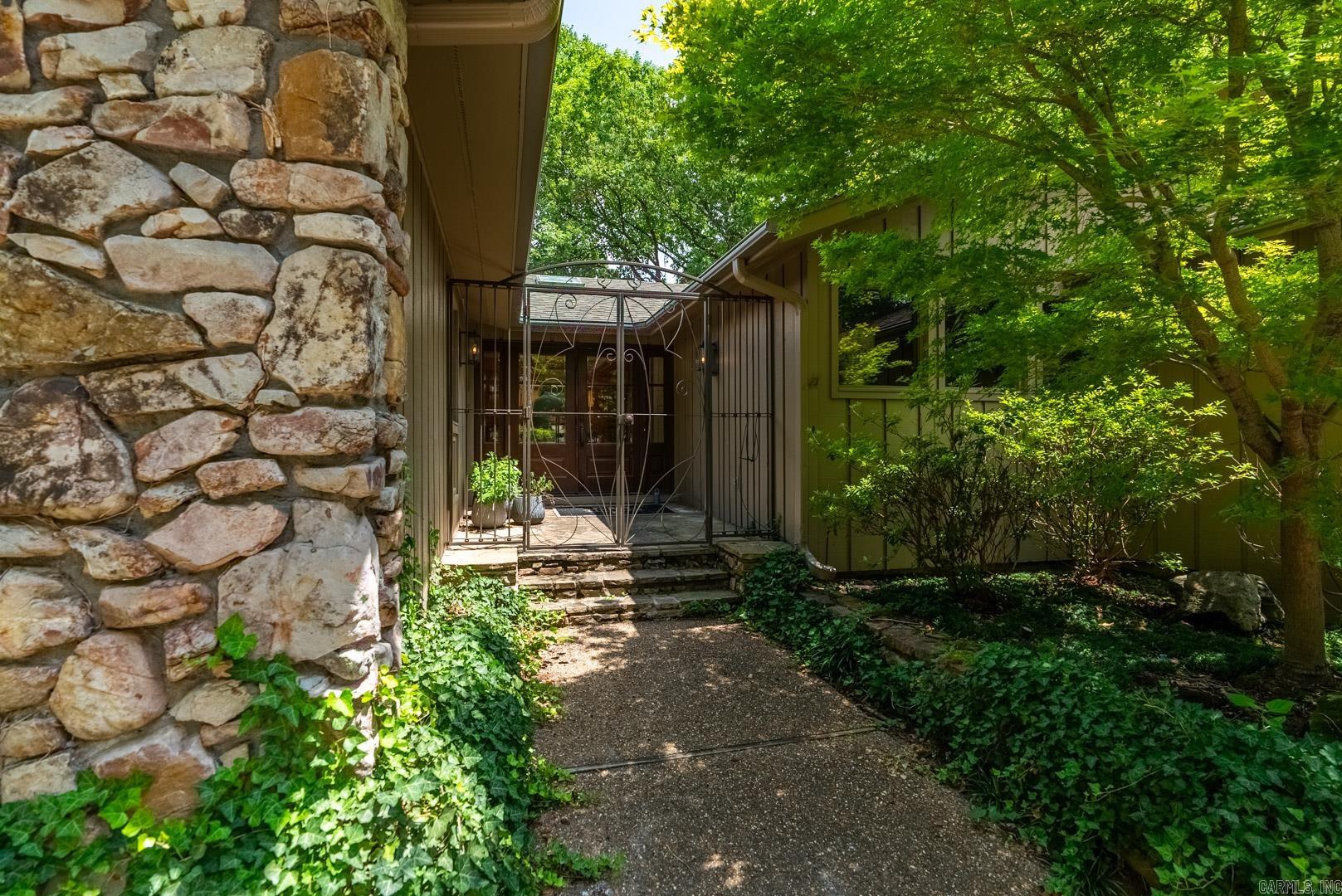 Elmo Walker - Residential