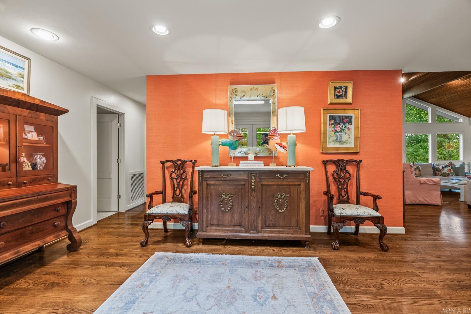 Elmo Walker - Residential