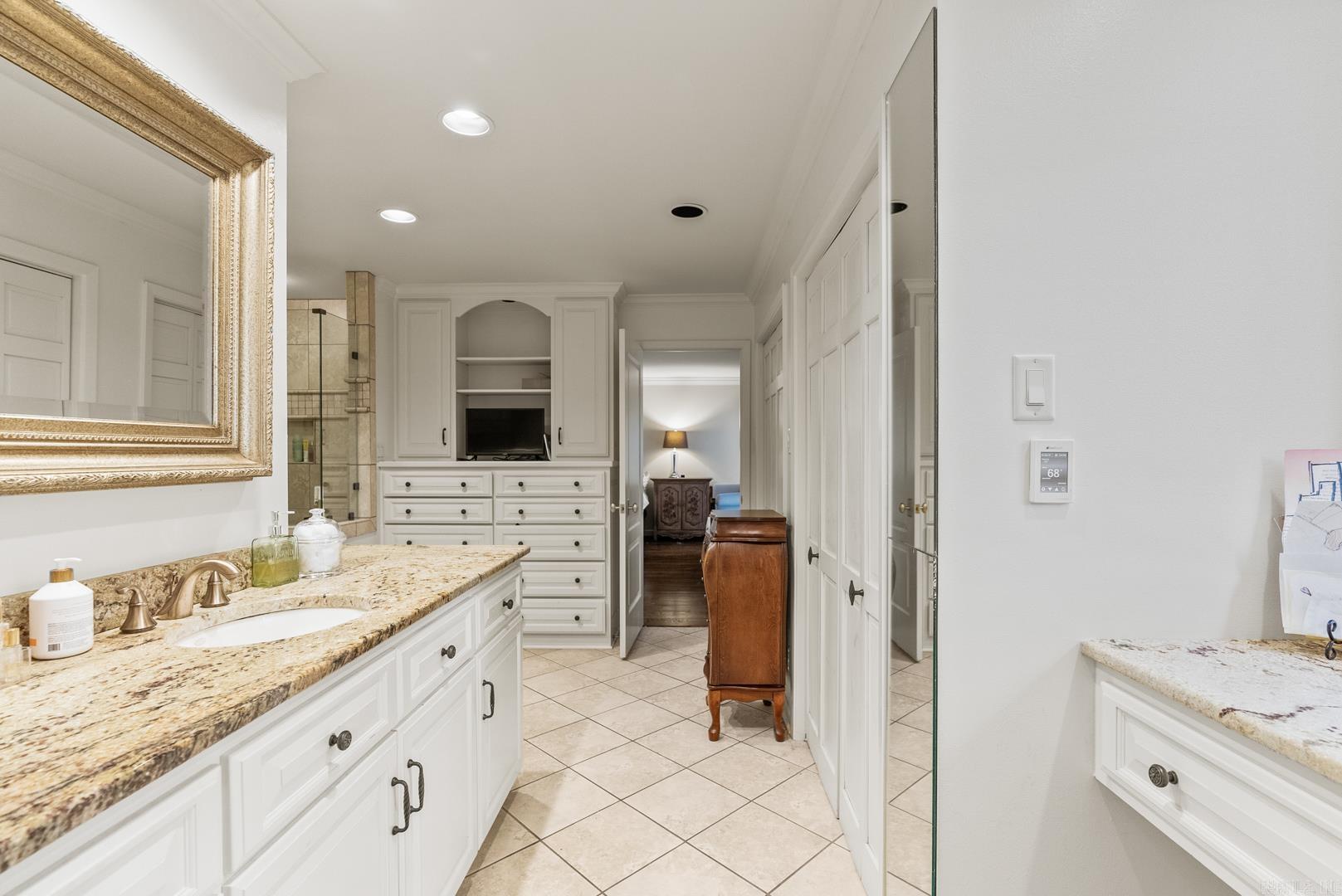 Elmo Walker - Residential