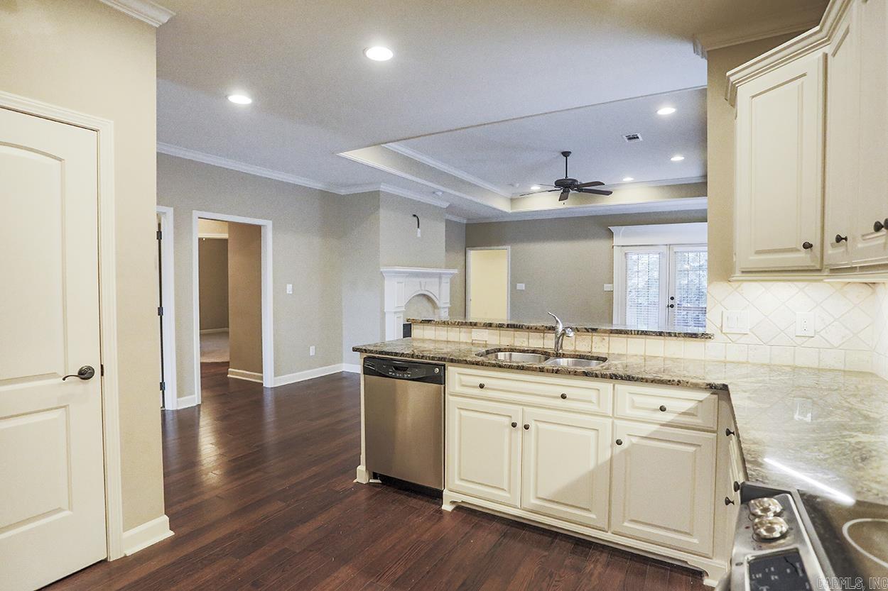 LONGLEAF COVE - Residential