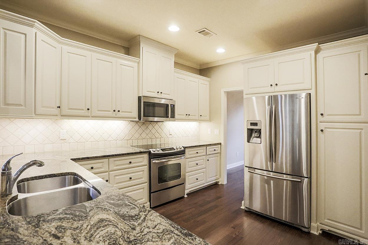 LONGLEAF COVE - Residential