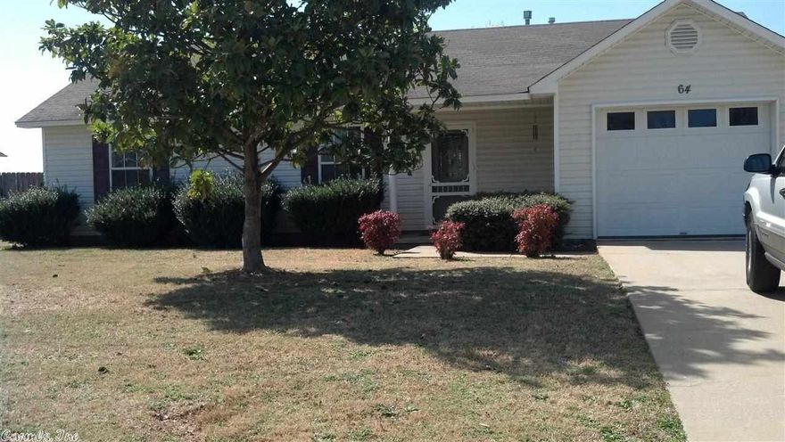 Beautiful home! Great for first time buyer!! Large fenced yard!!