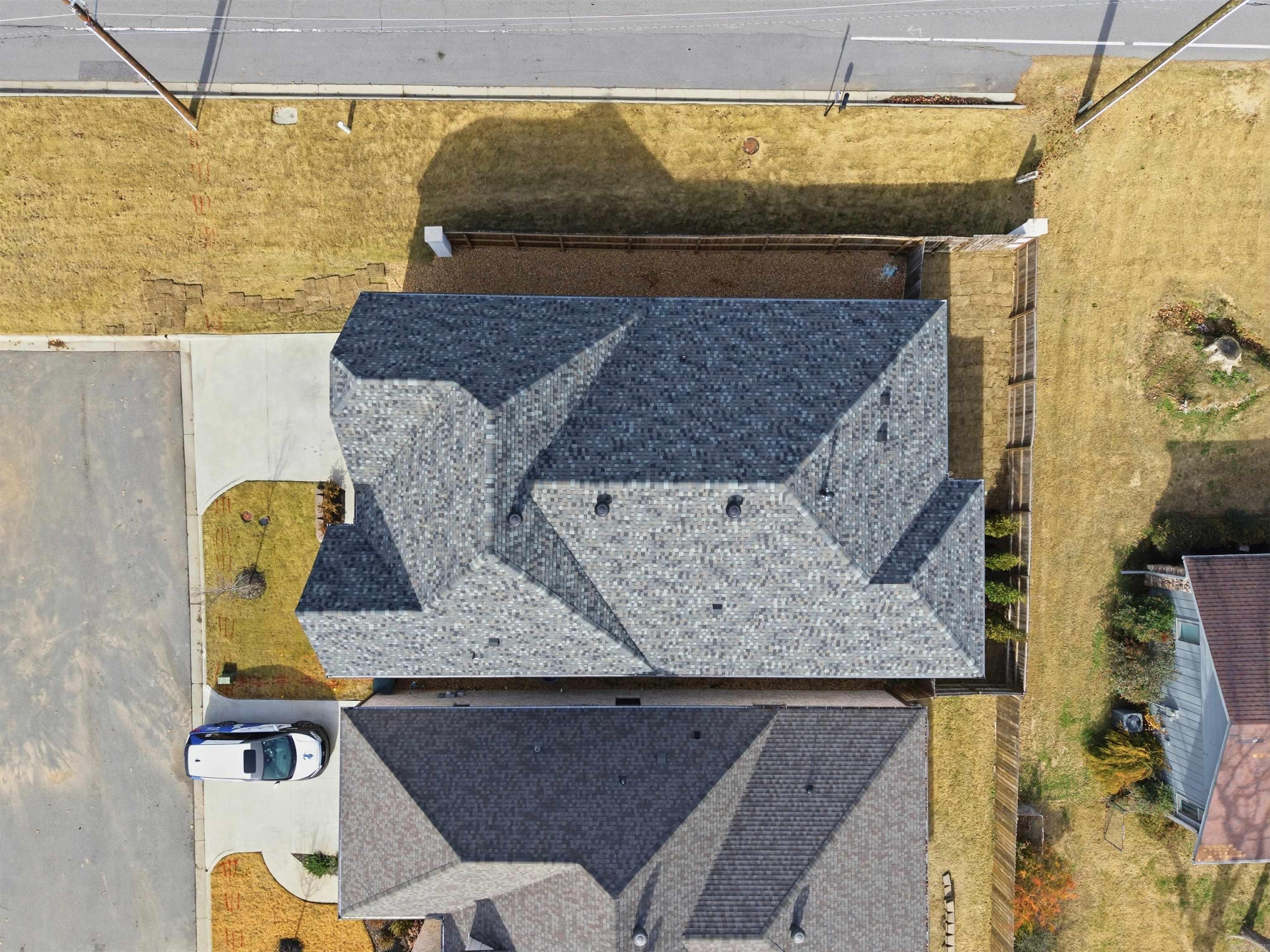 MERGERON COURT - Residential