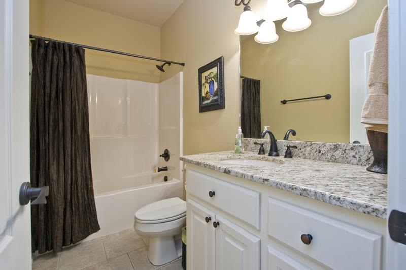 HURRICANE LAKE EST - Residential