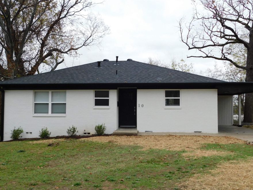 Maintenance free luxury living. Open the door to fall in love with this thoughtfully up-dated 3-bedroom hillside home located off Cantrell Road in Coolwood addition. Close to restaurants, shopping, entertainment & riverside activities. Custom colors, beautiful hardwood and ceramic tile floors throughout. Everything shines with light filled rooms! Nicely appointed kitchen with granite counters, deep sink, gas range, stainless appliances, great lighting, pantry & ample storage with "quite close" drawers & doors. Open floor plan with great views from 2 decks. Custom laundry room w/tankless water heater. New HVAC, custom lighting & ceiling fans. 2.5 baths w/sleek spa-like appearance