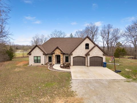 Photo of 6 County Road 343, Mountain Home, AR 72653 (MLS # 26009739)