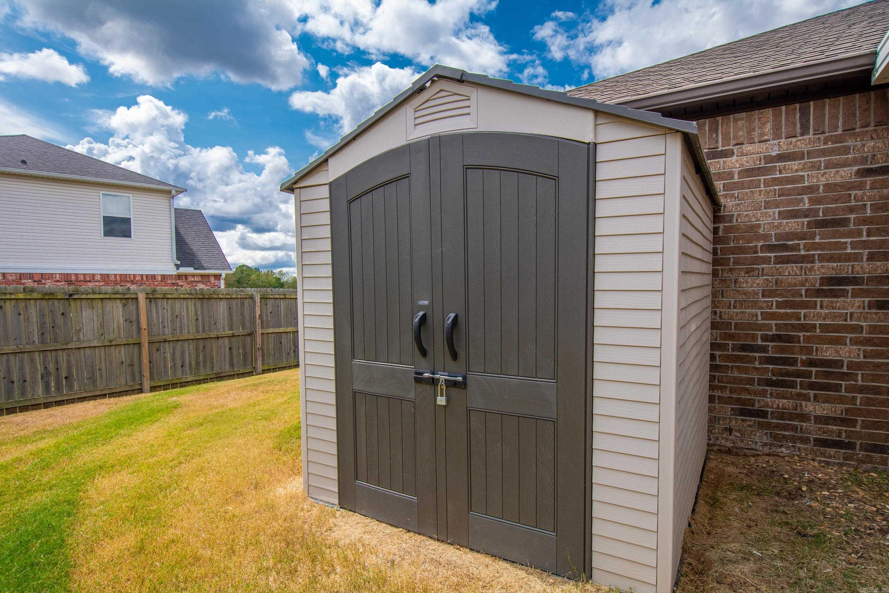 PLEASANT FOREST SUBDIVISION - Residential