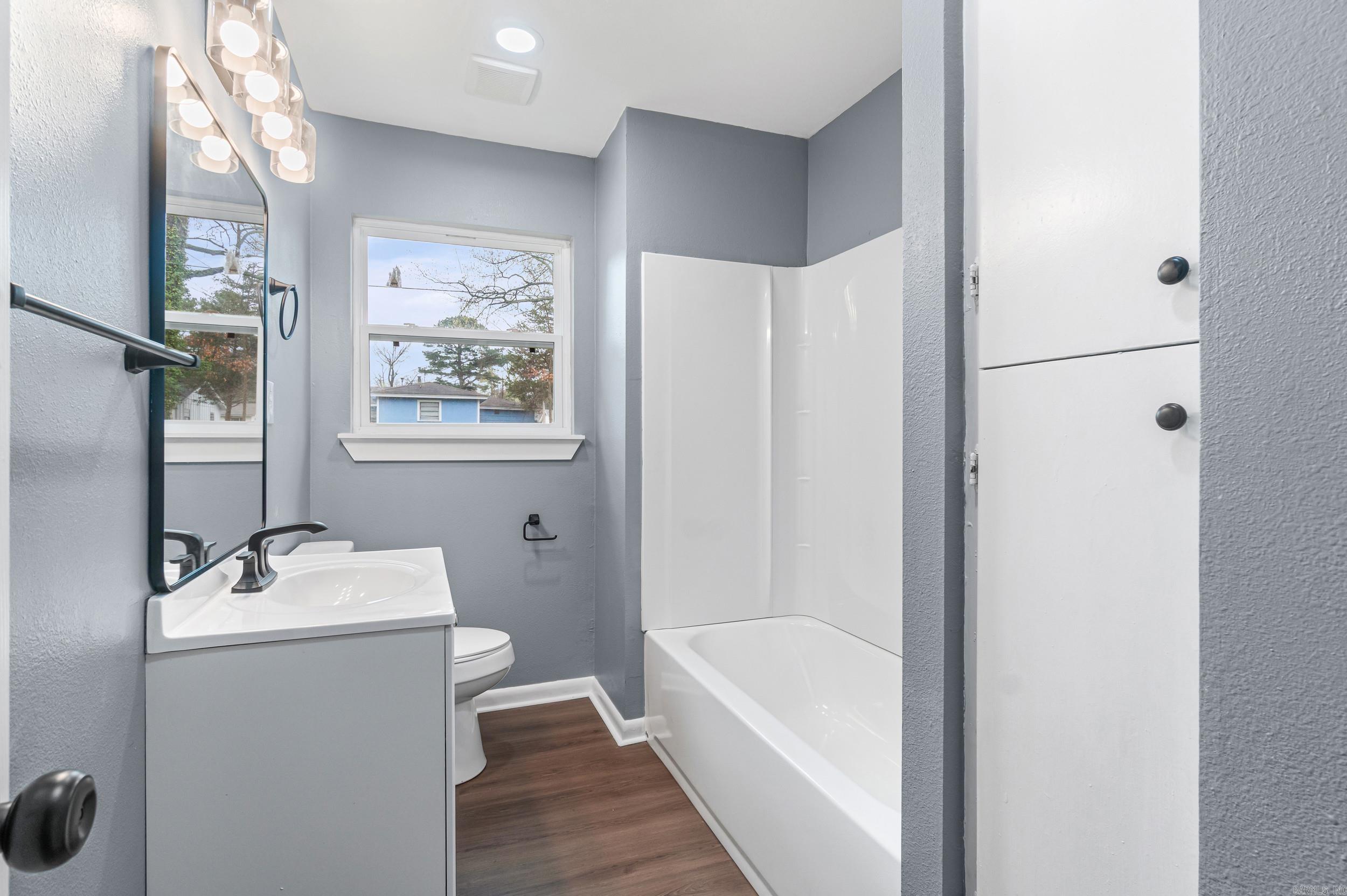 FAIRFIELD - Residential