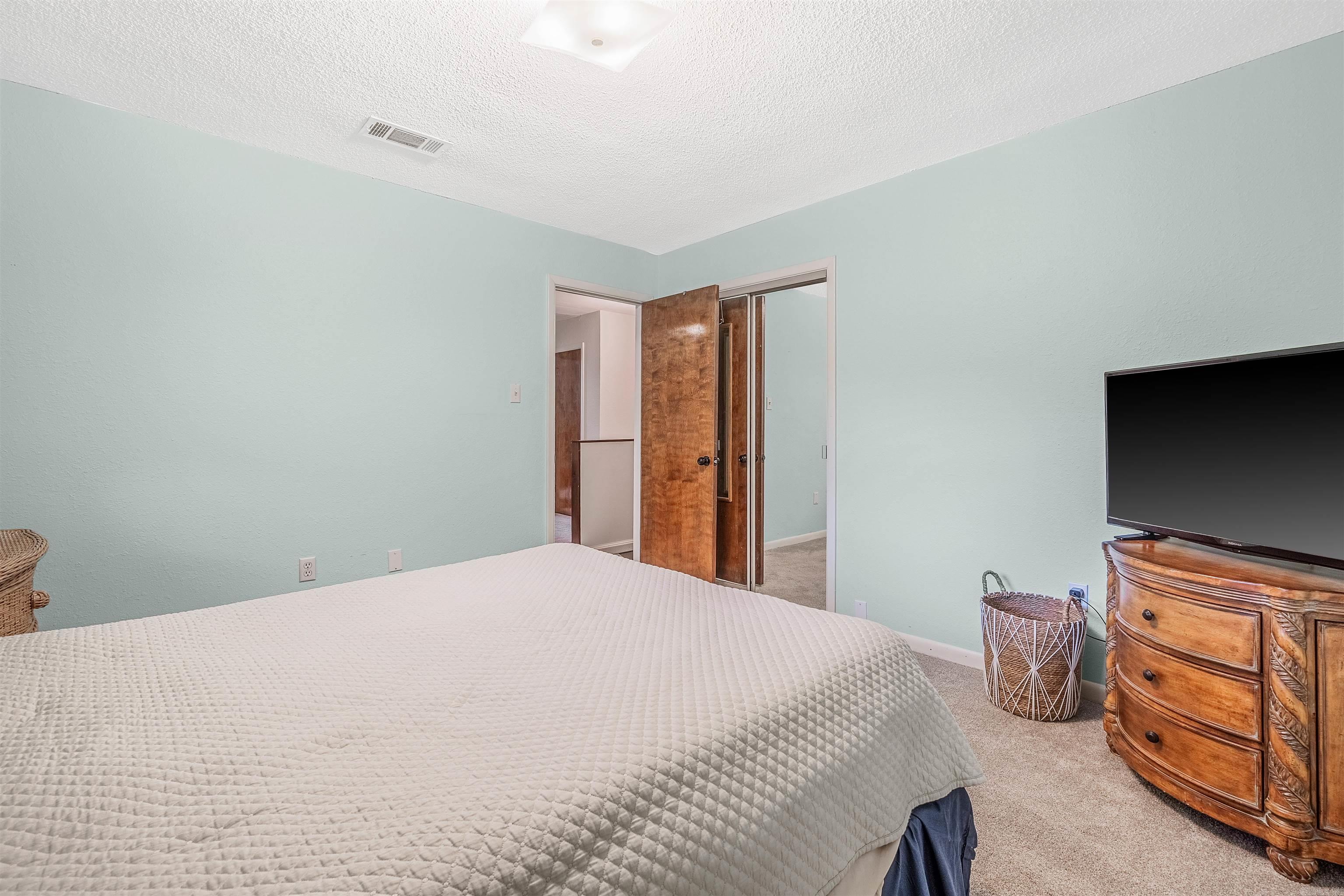 OVERBROOK - Residential