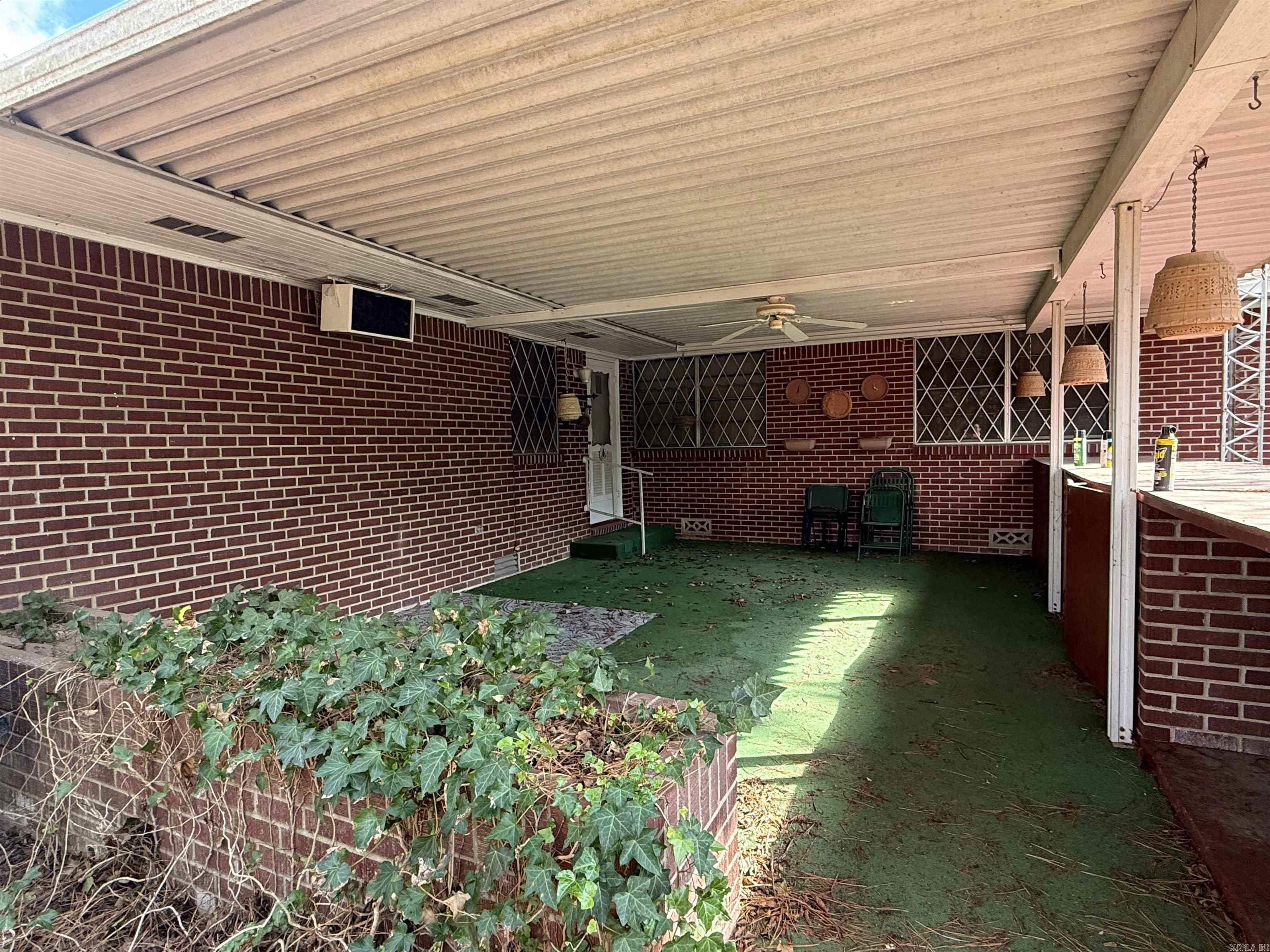 Parker & Johnson - Residential