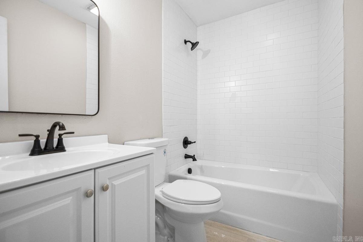 Twin Lakes - Residential