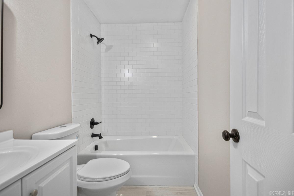 Twin Lakes - Residential