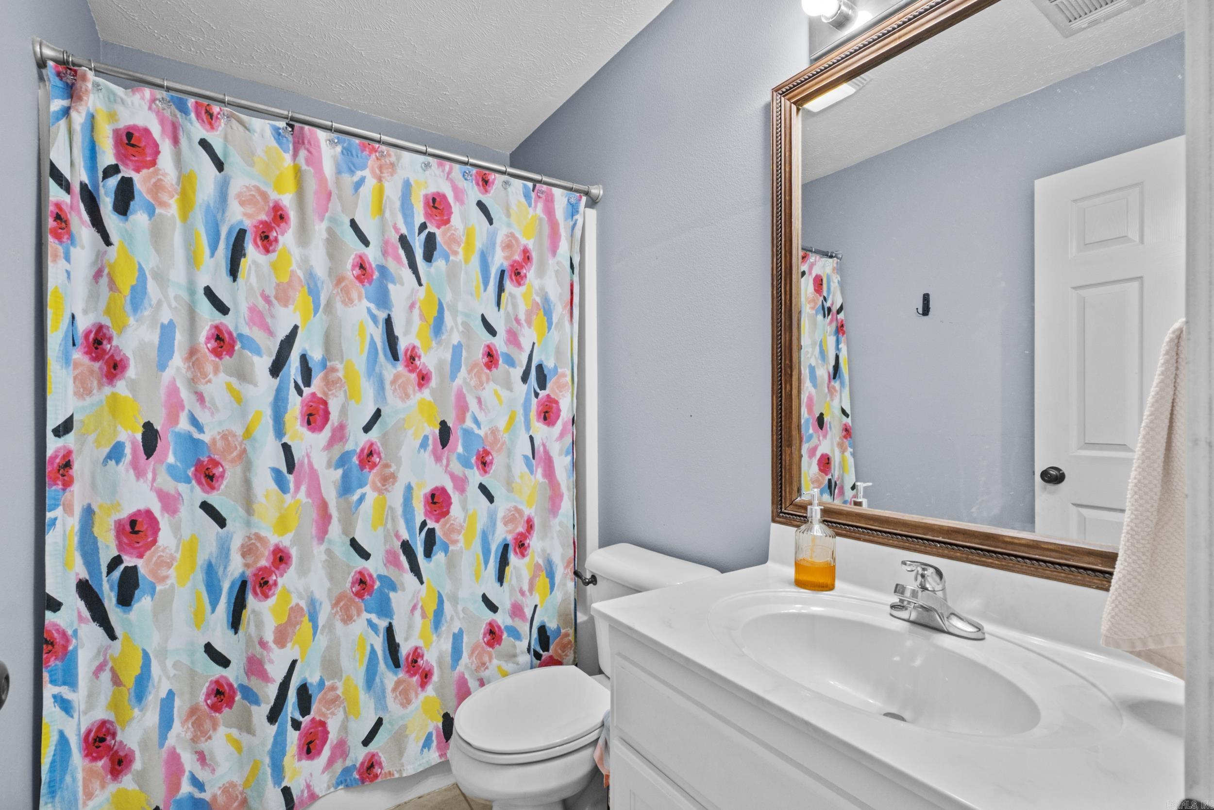 CARRIAGE COURT L - Residential