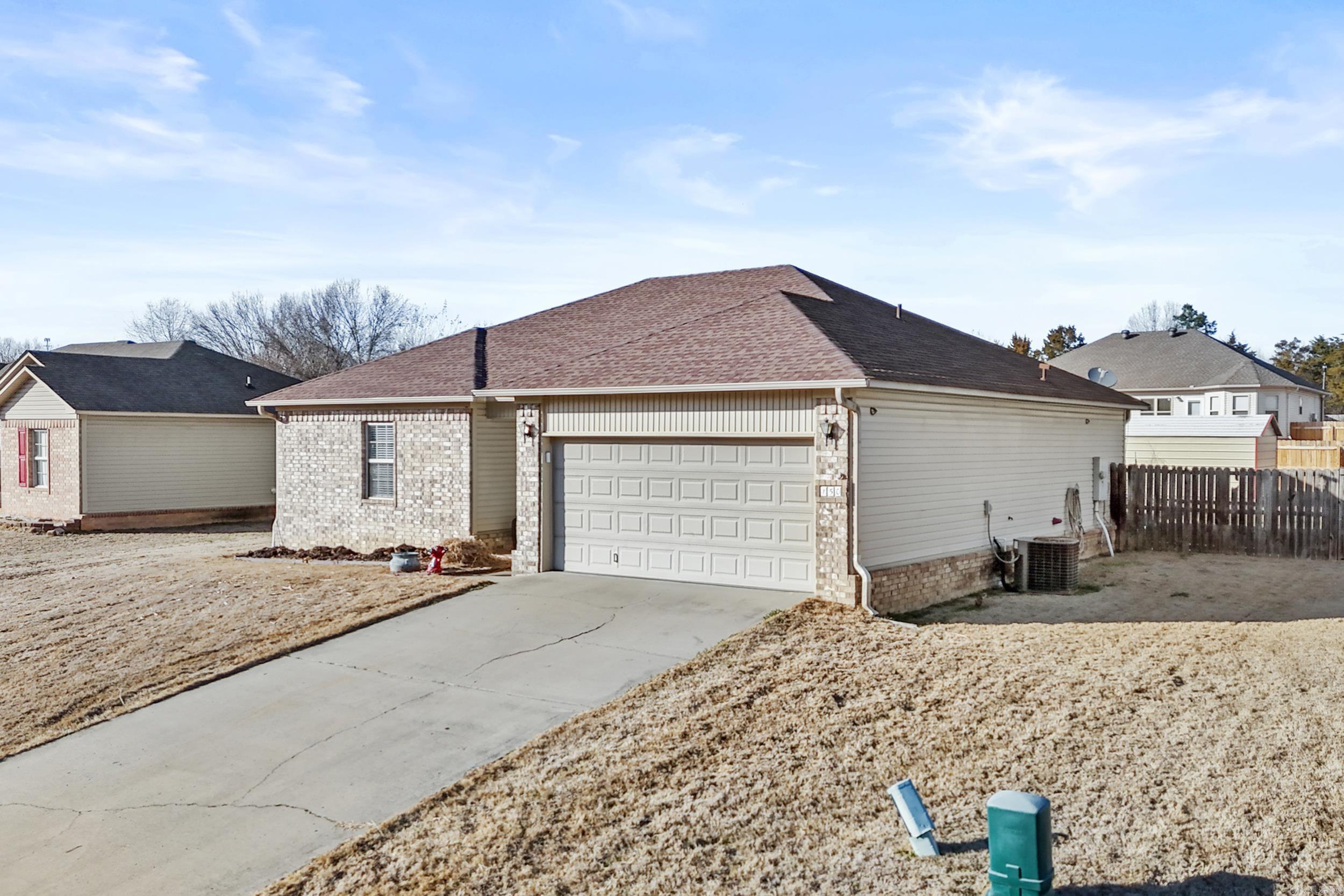 CARRIAGE COURT L - Residential