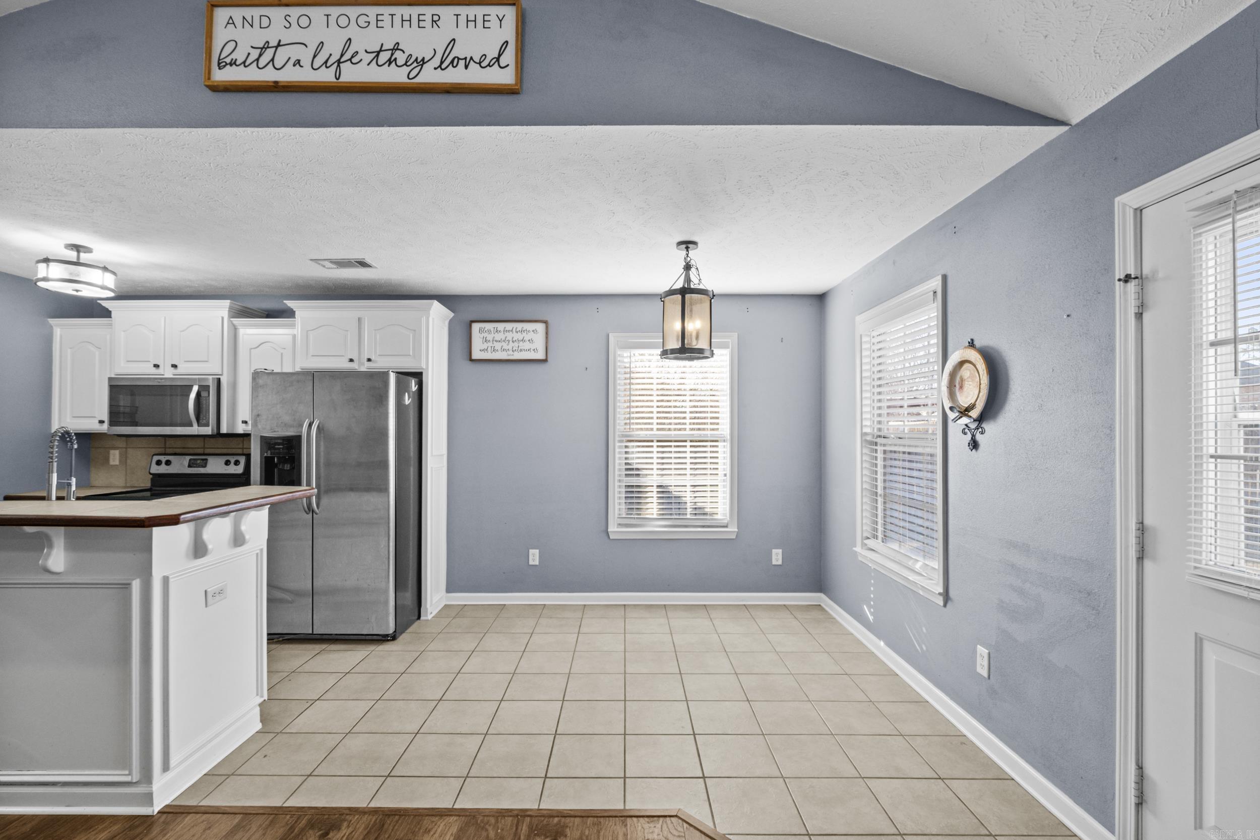 CARRIAGE COURT L - Residential