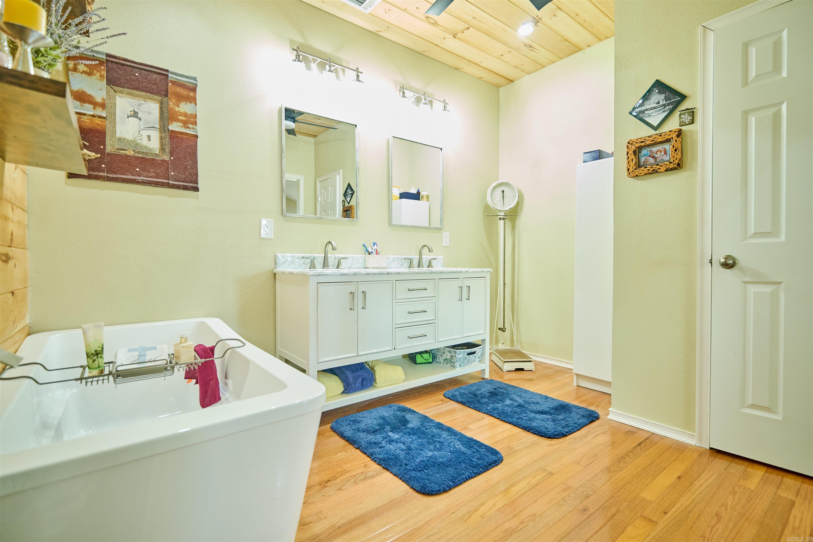 KIMA THIRD - Residential