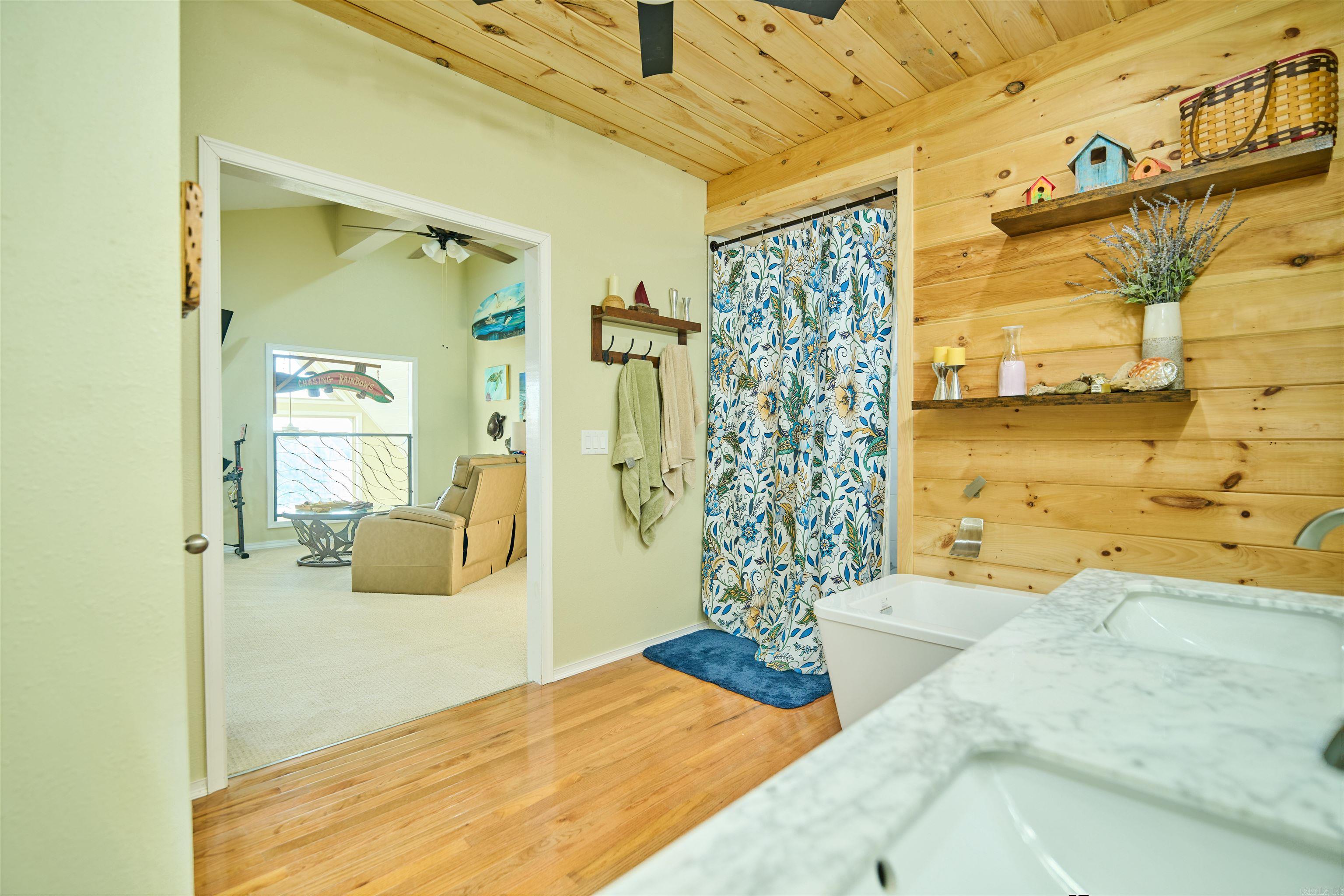 KIMA THIRD - Residential