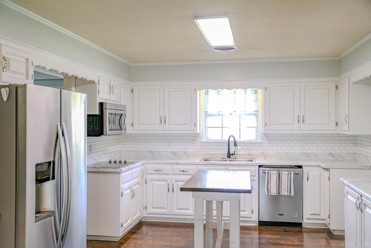 LEEWOOD ADDN - Residential