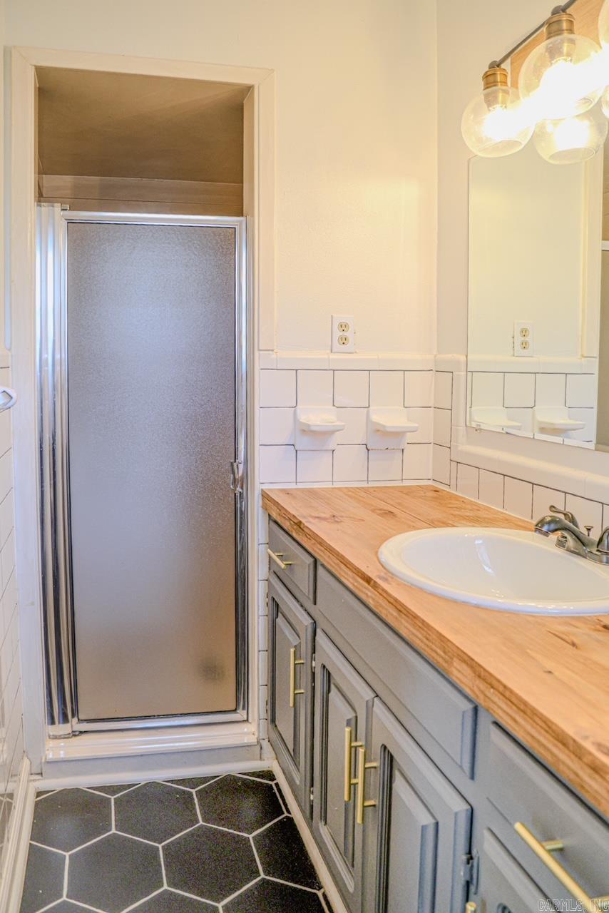 LEEWOOD ADDN - Residential