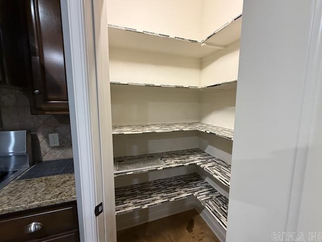 COUNTRY CLUB OF ARK THE - Residential