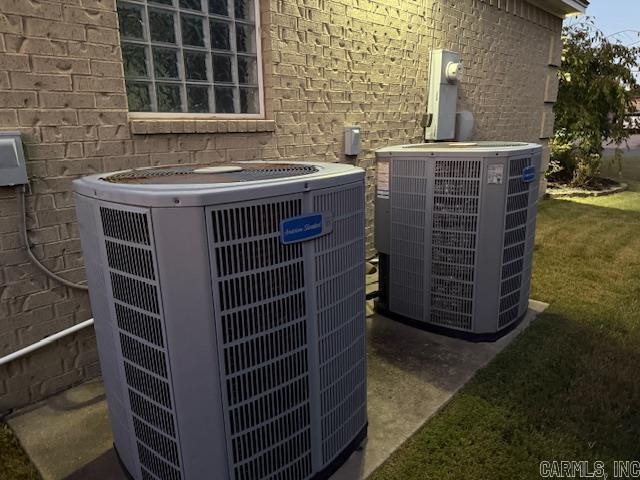 COUNTRY CLUB OF ARK THE - Residential