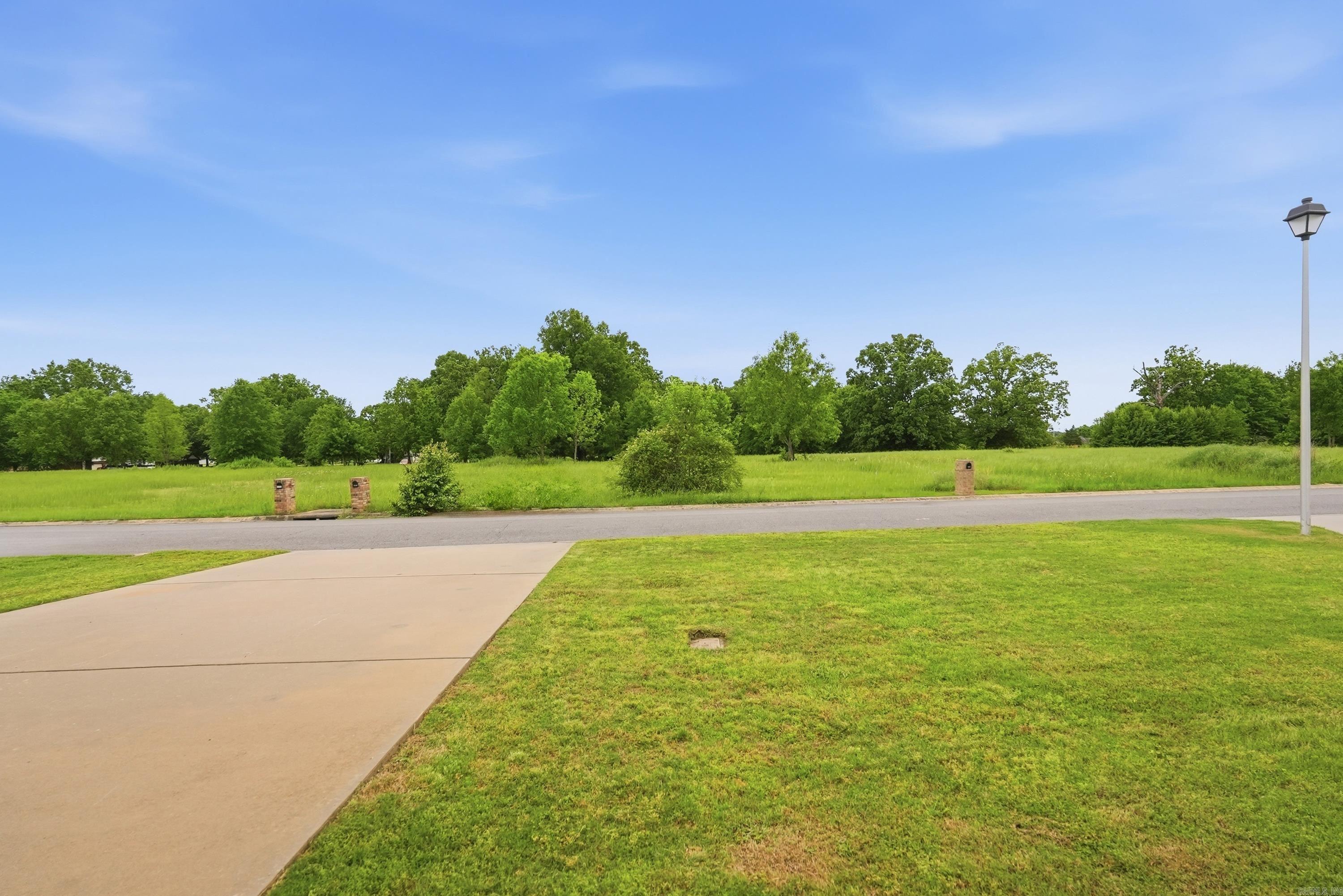 MAKENNA COVE - Residential