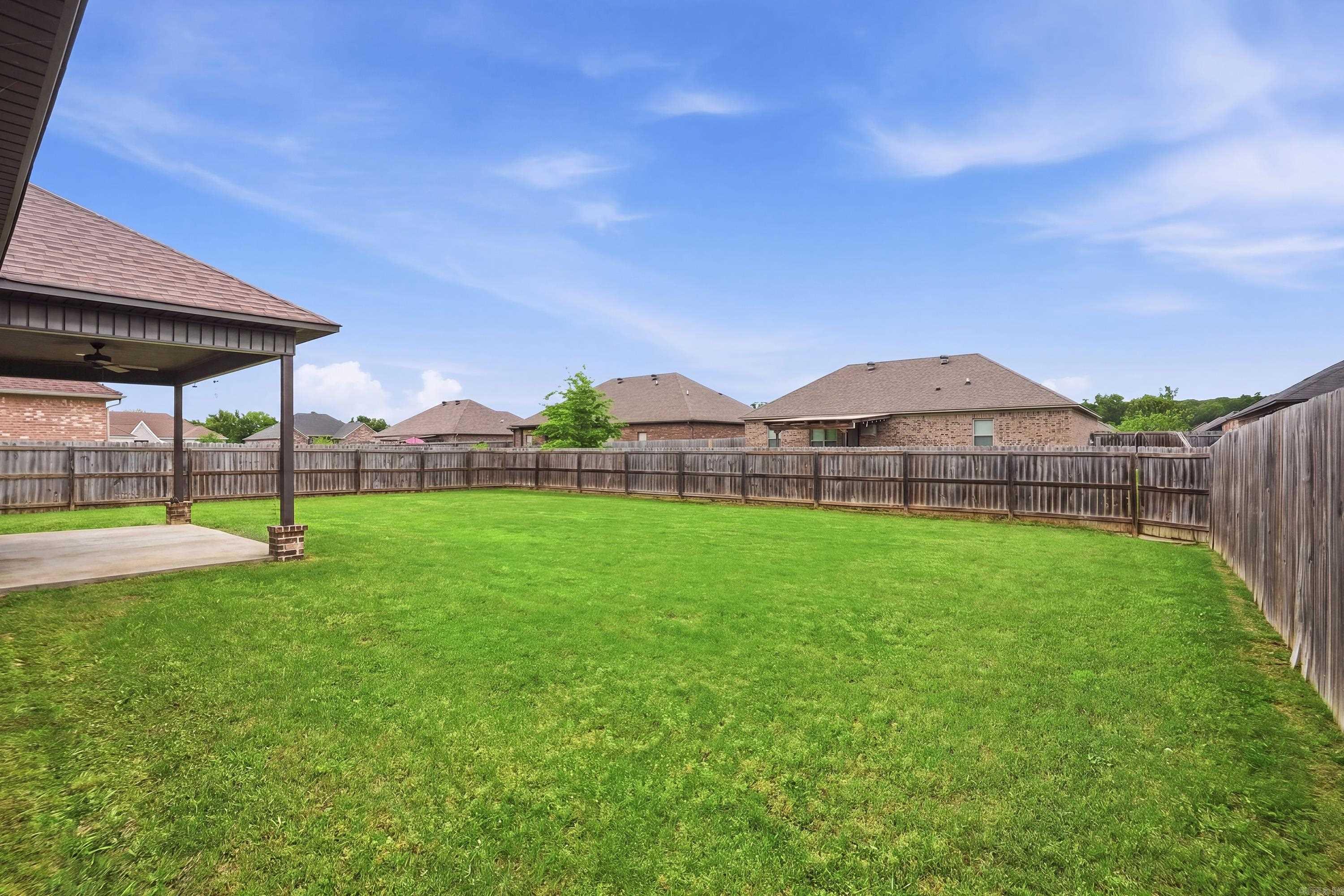 MAKENNA COVE - Residential
