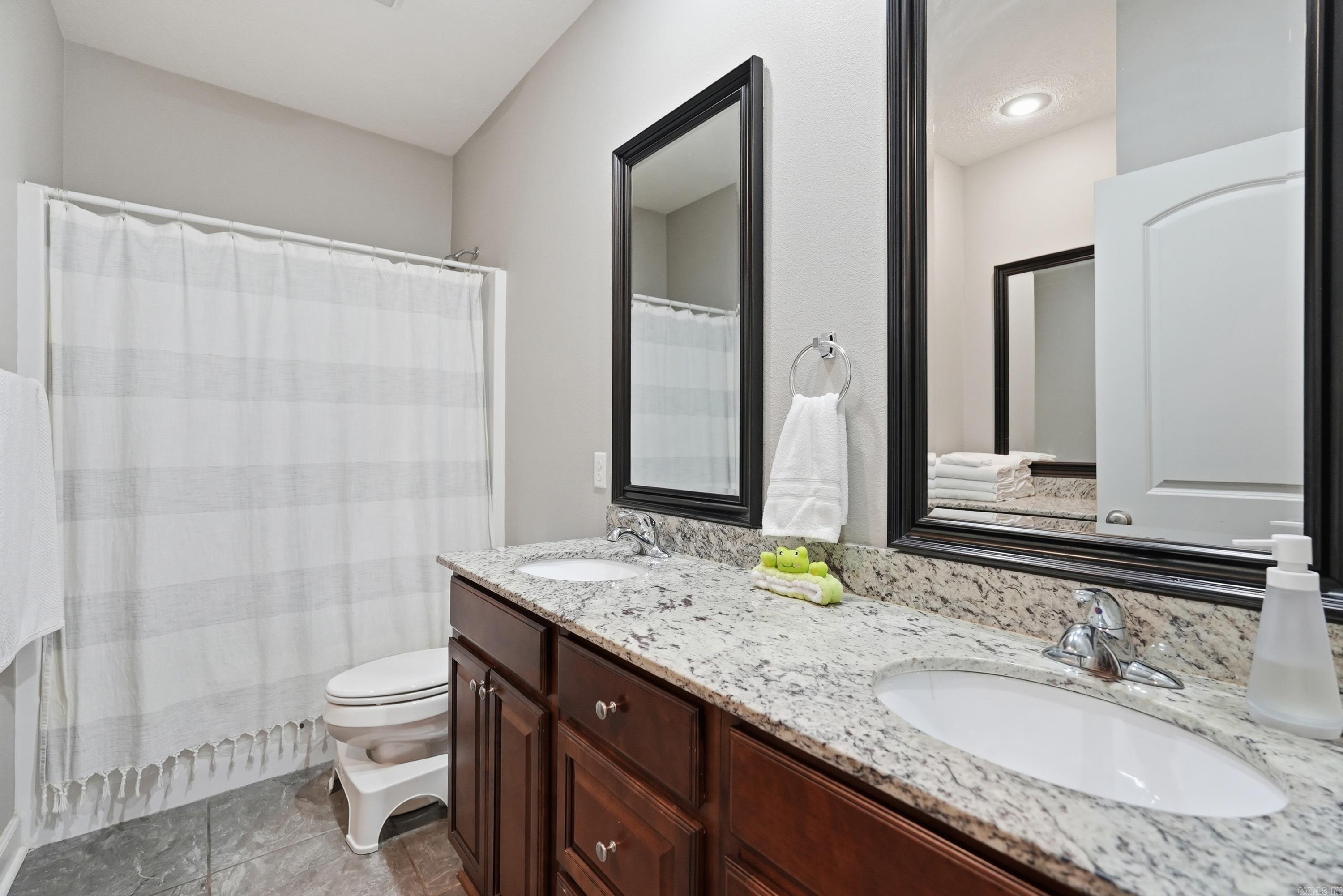 MAKENNA COVE - Residential
