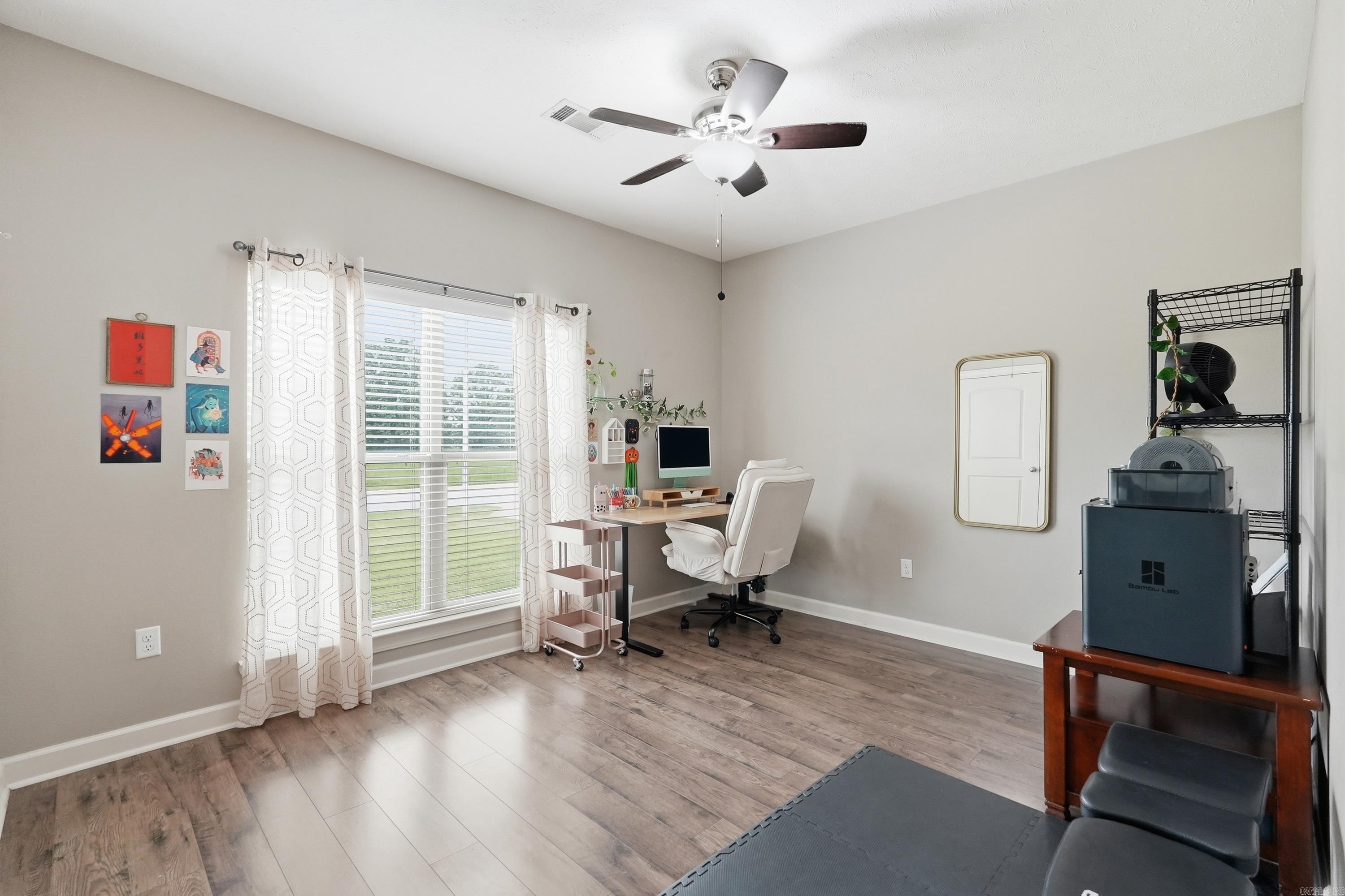 MAKENNA COVE - Residential