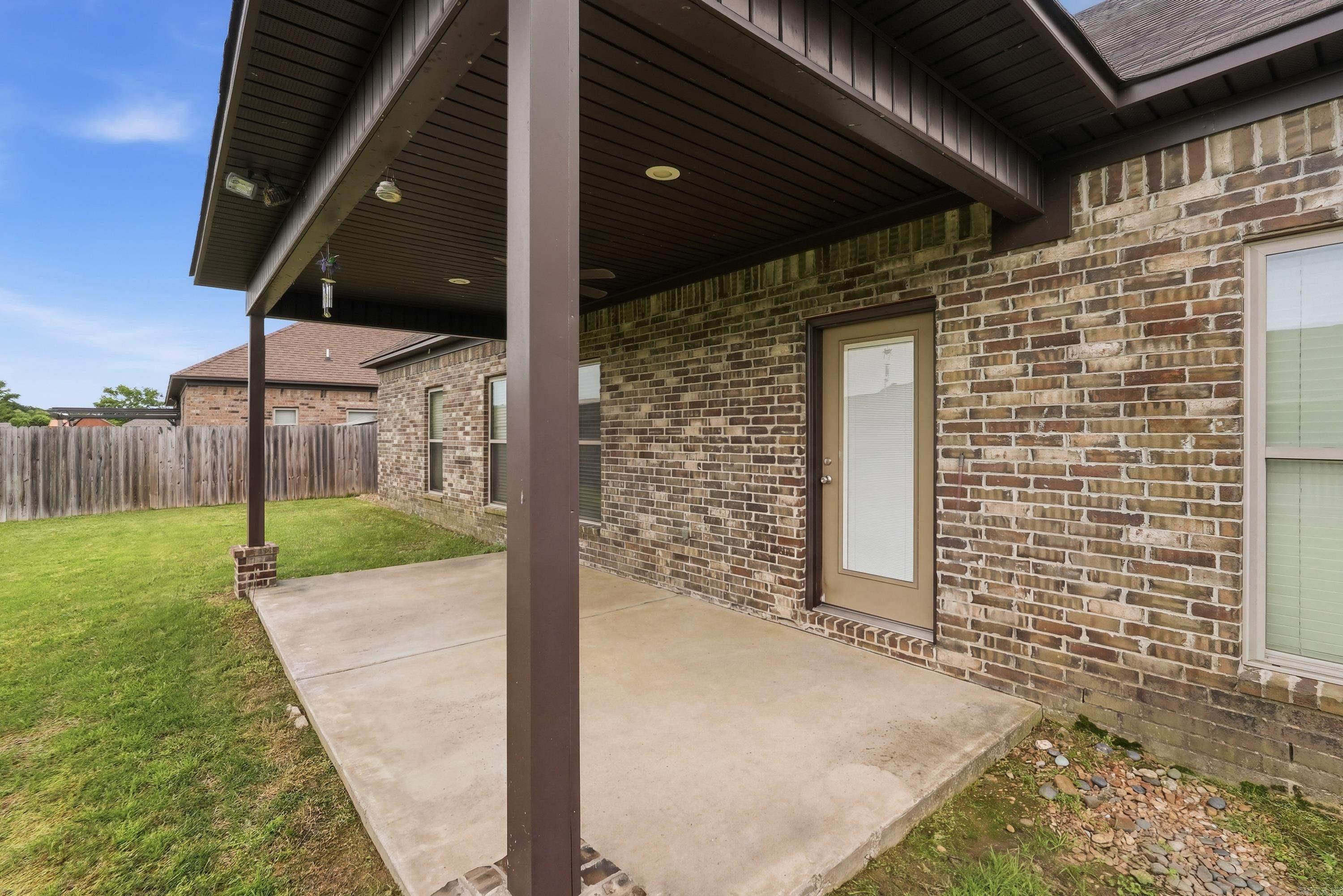 MAKENNA COVE - Residential