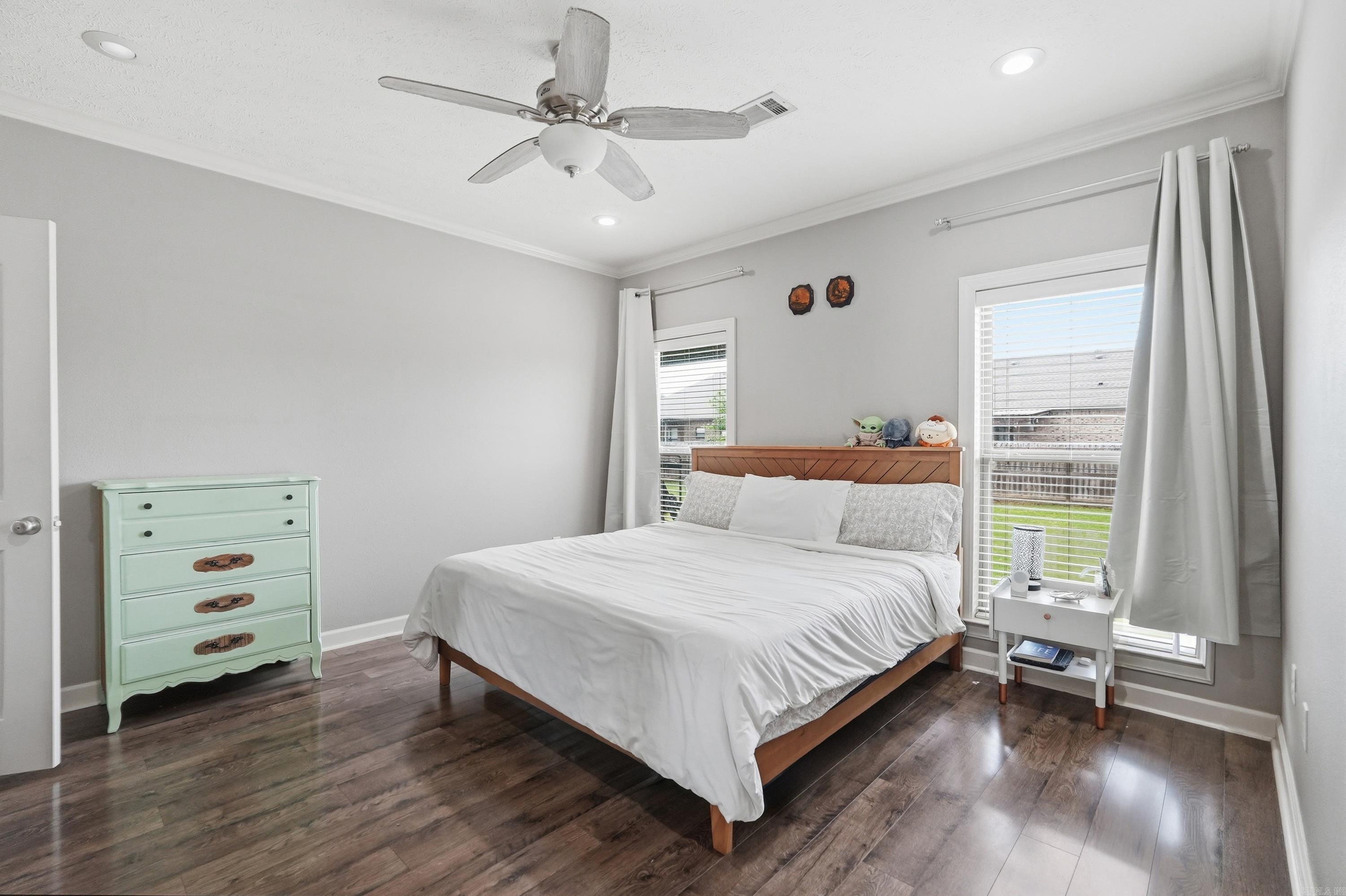 MAKENNA COVE - Residential