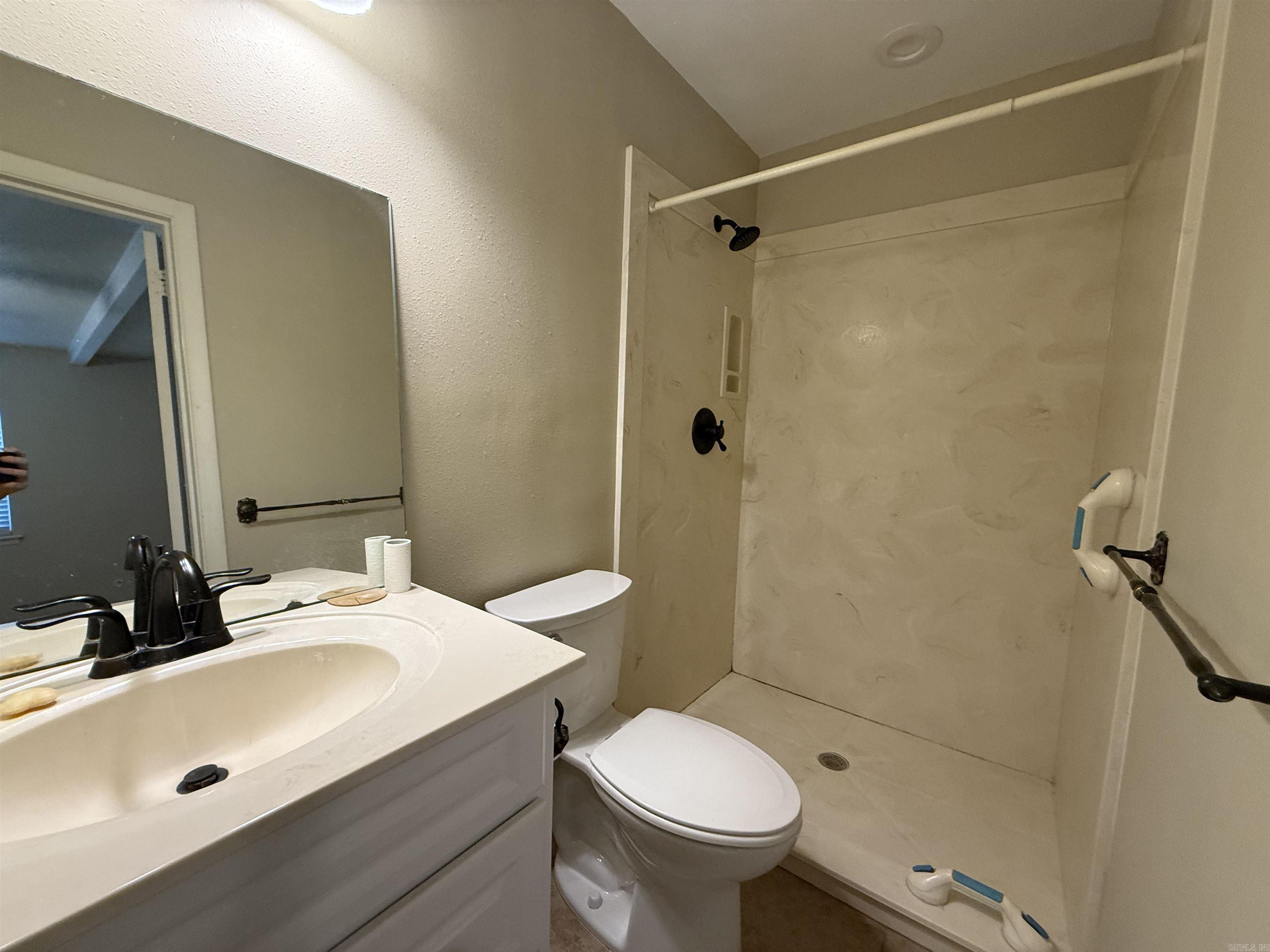 PIKE VIEW - Residential