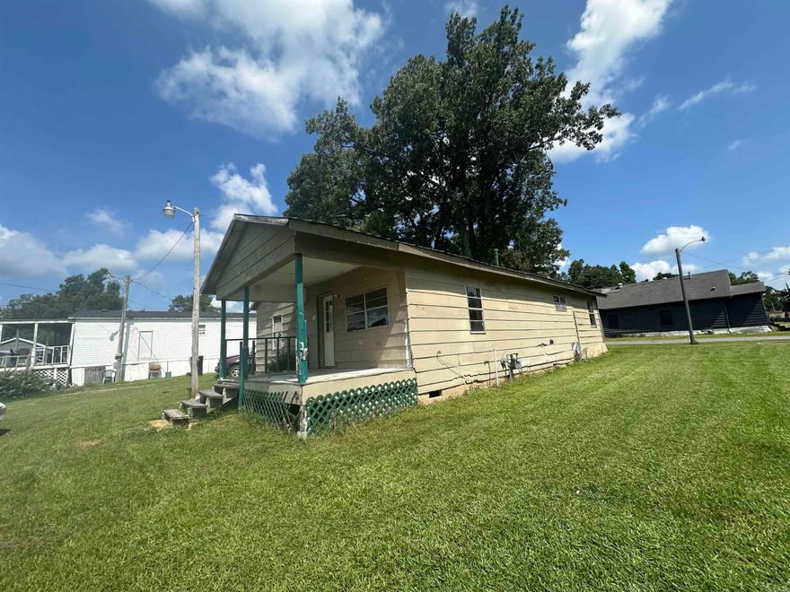 Looking for a fixer-upper with potential? This 2–3 bedroom, 1 bath home sits on a corner lot and is a great opportunity for investors or anyone wanting a project! *1,288 sq ft *Metal roof *Covered front porch *Mostly hardwood floors that appear solid *Spacious layout with flexible room use Perfect for a flip project or rental income property. At just $16,000, this one won’t last long!