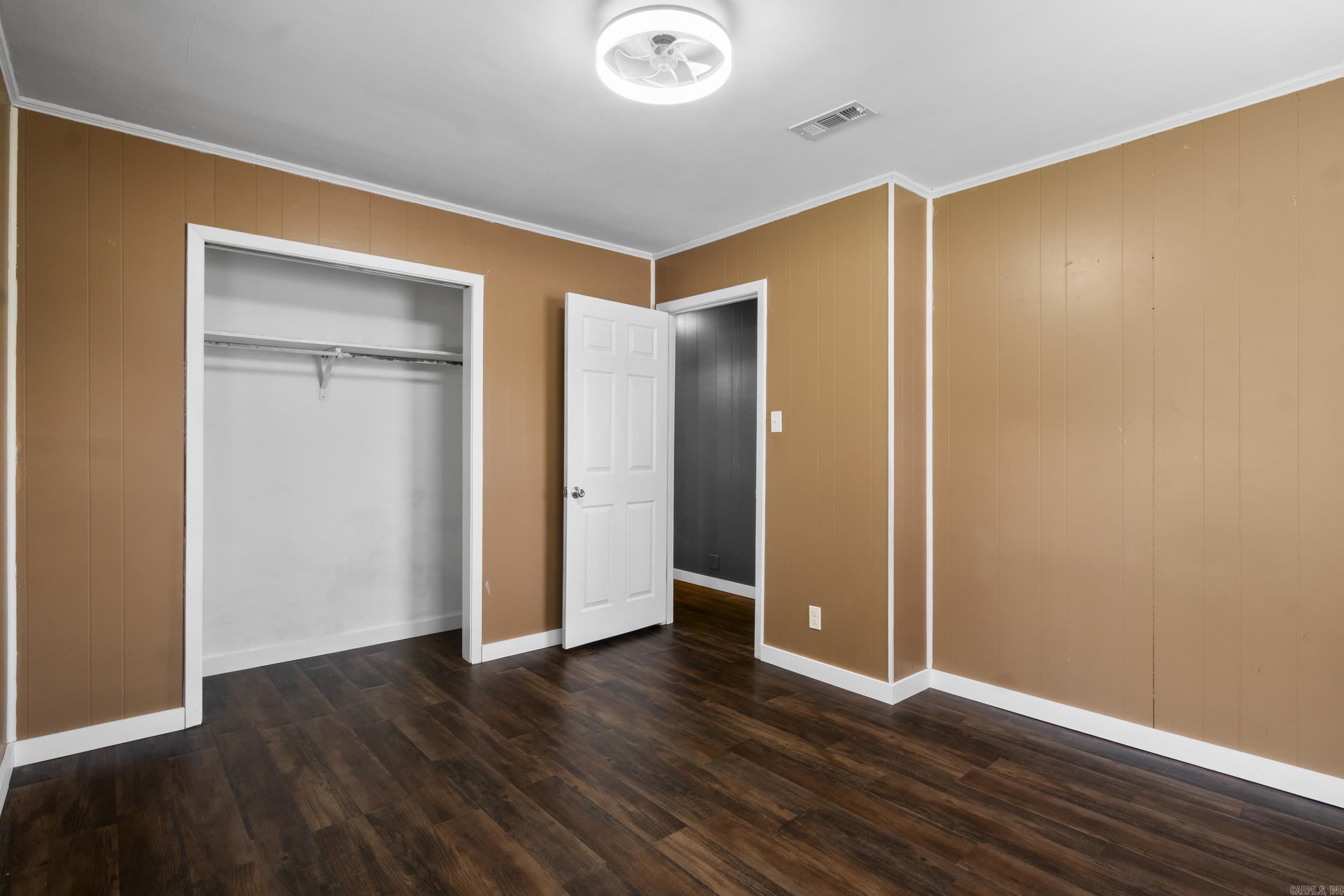 CEDAR CREST - Residential