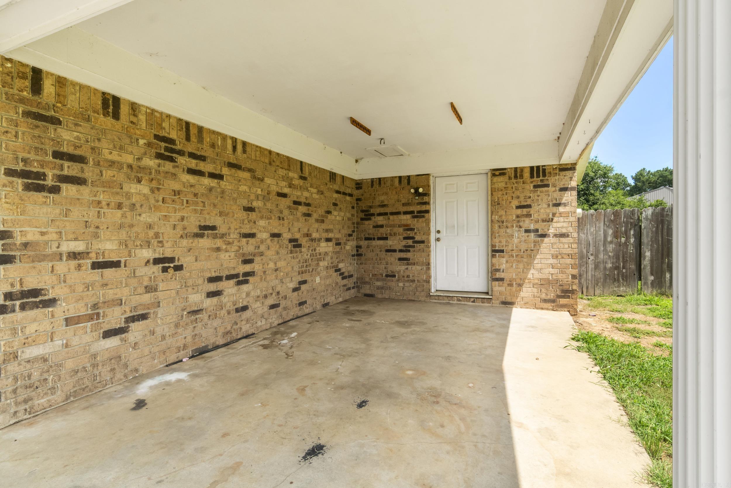 CEDAR CREST - Residential