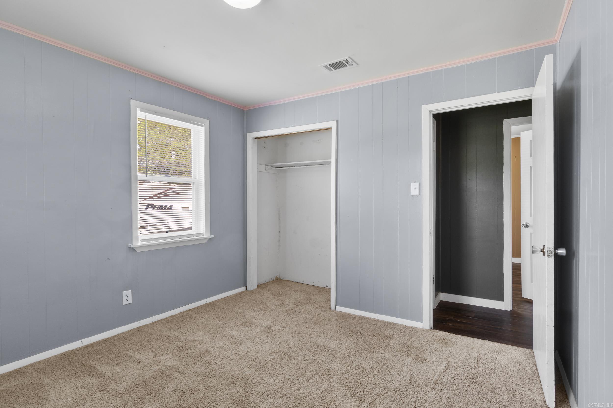 CEDAR CREST - Residential