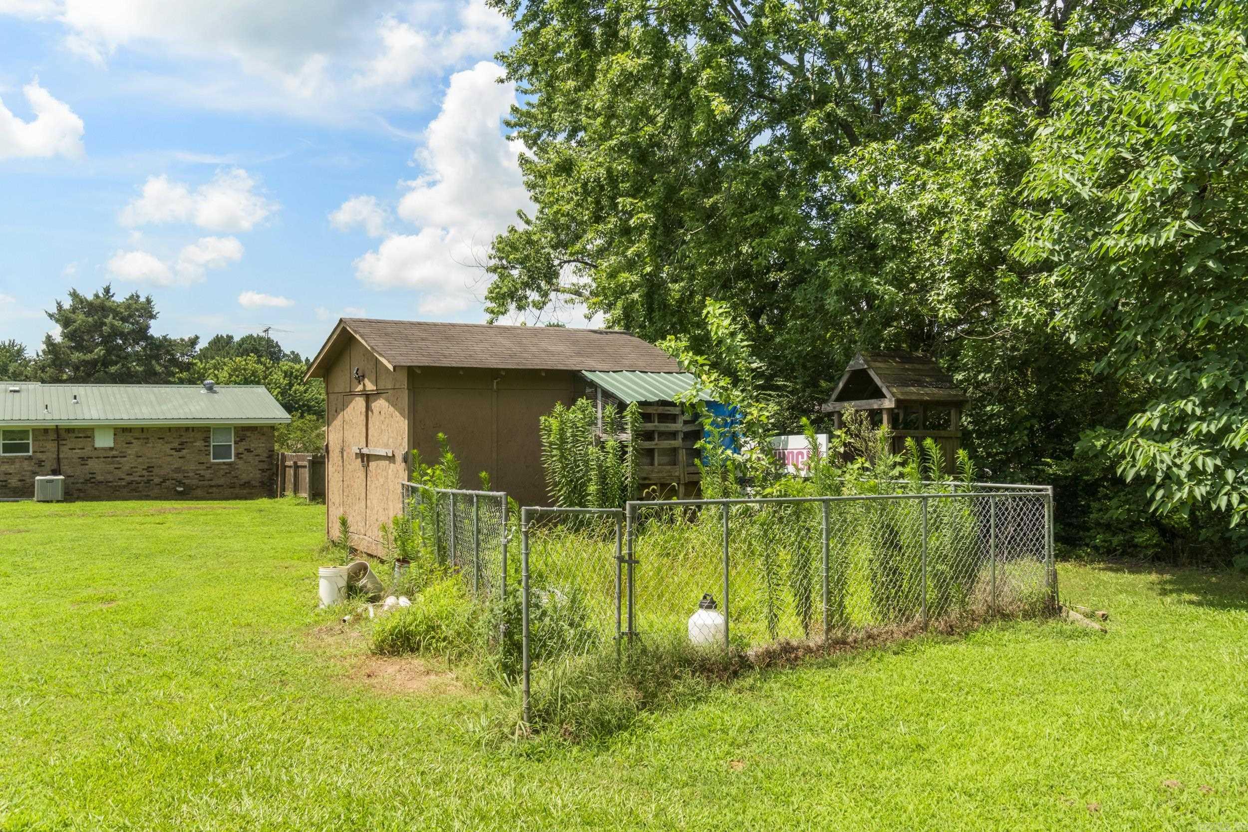 CEDAR CREST - Residential
