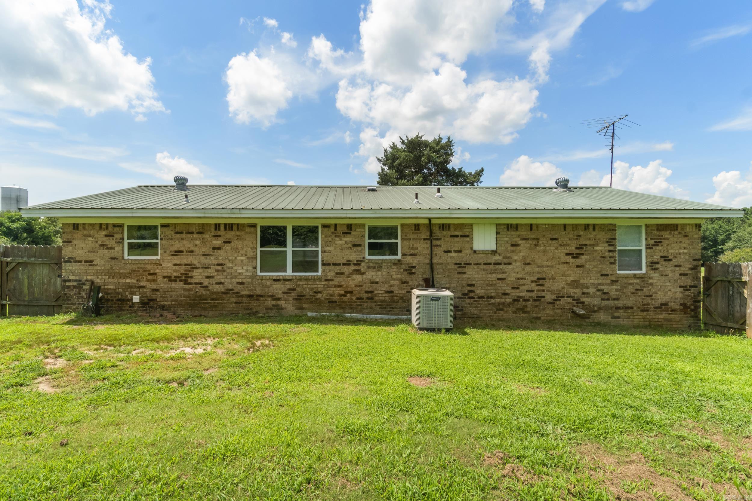 CEDAR CREST - Residential