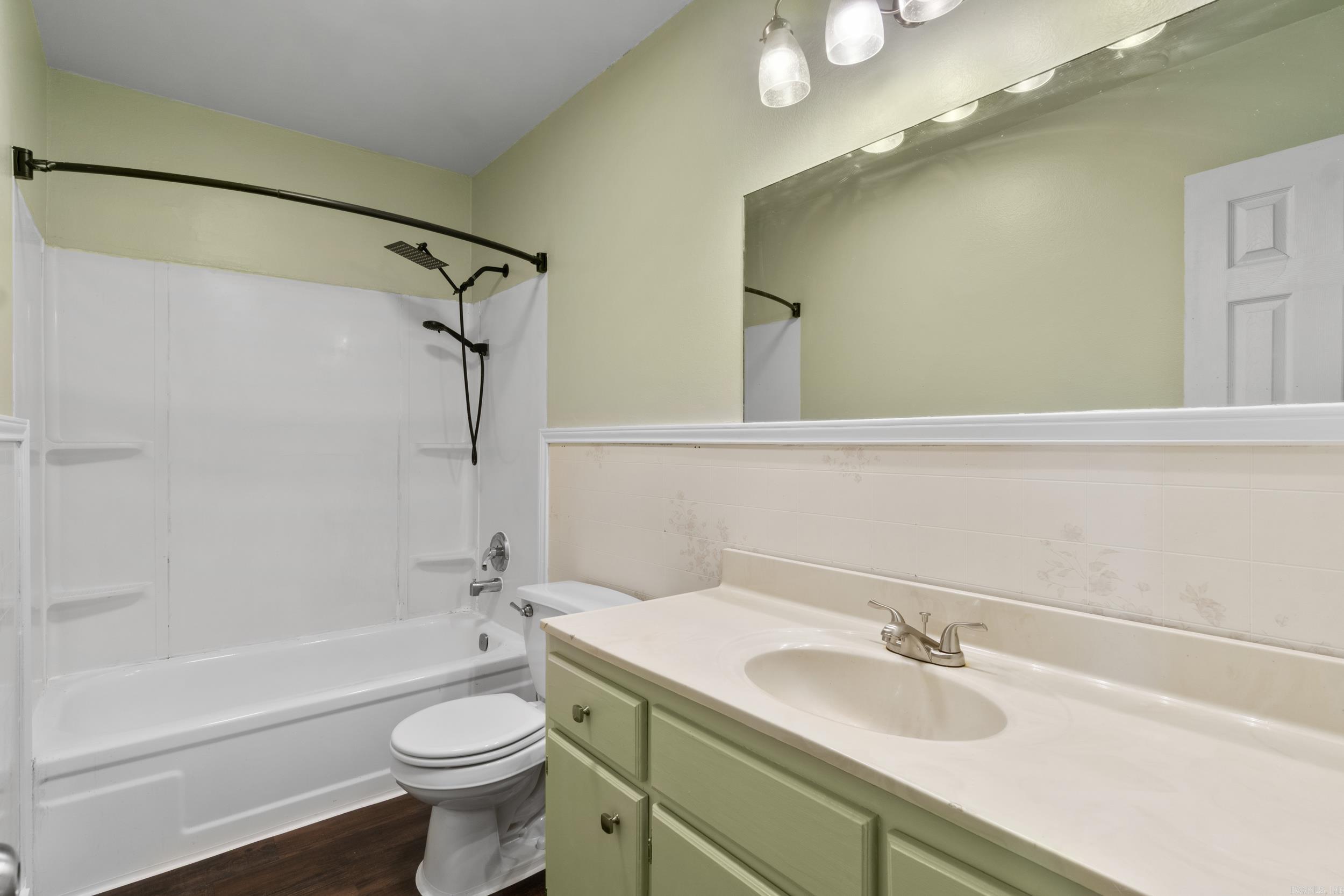 CEDAR CREST - Residential