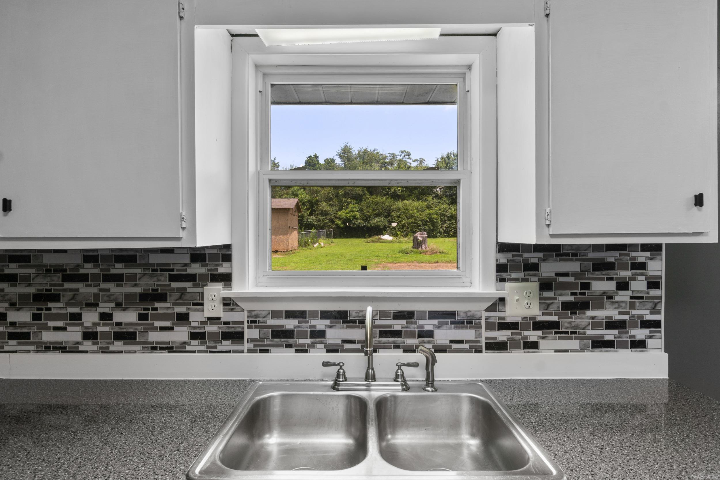 CEDAR CREST - Residential
