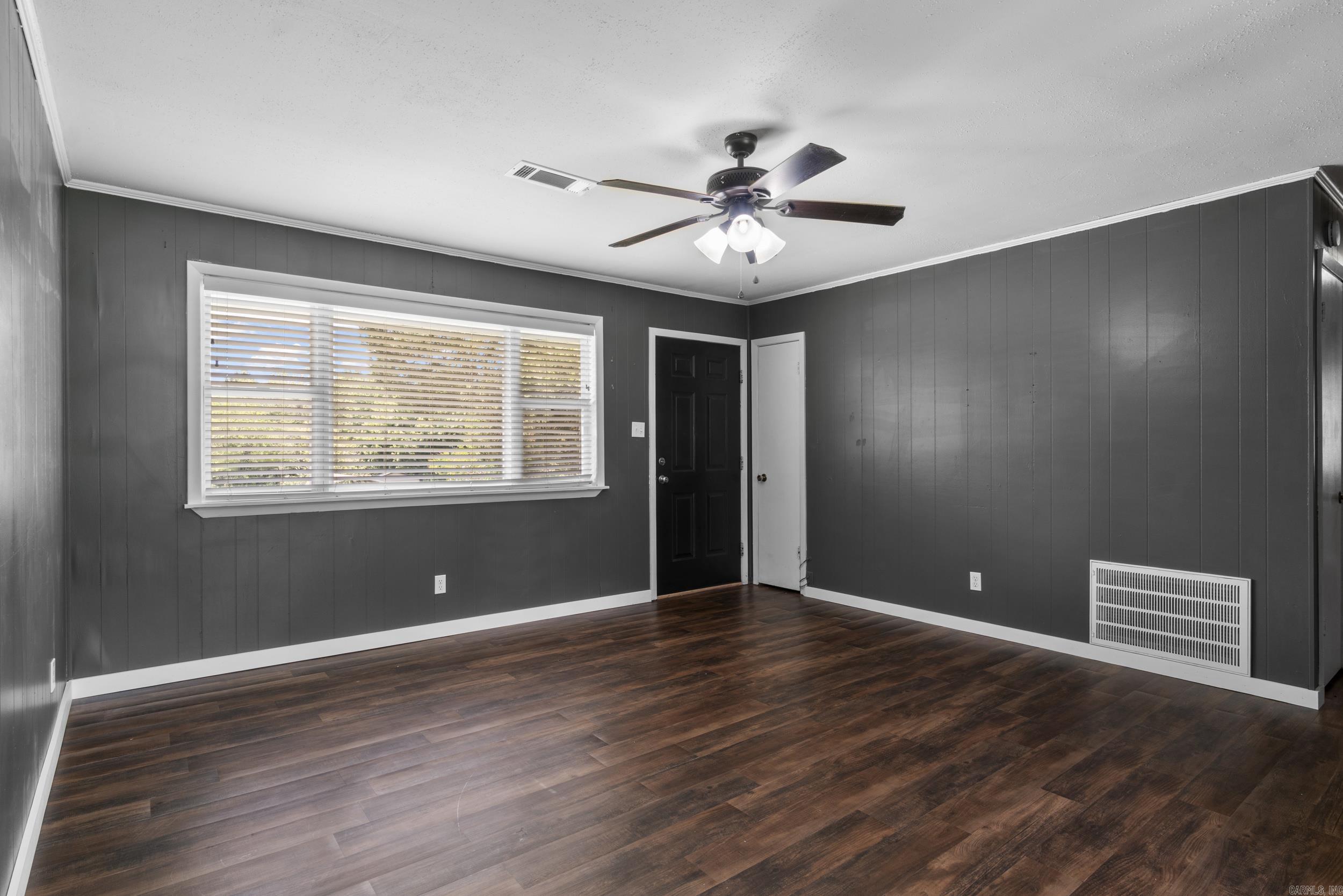CEDAR CREST - Residential