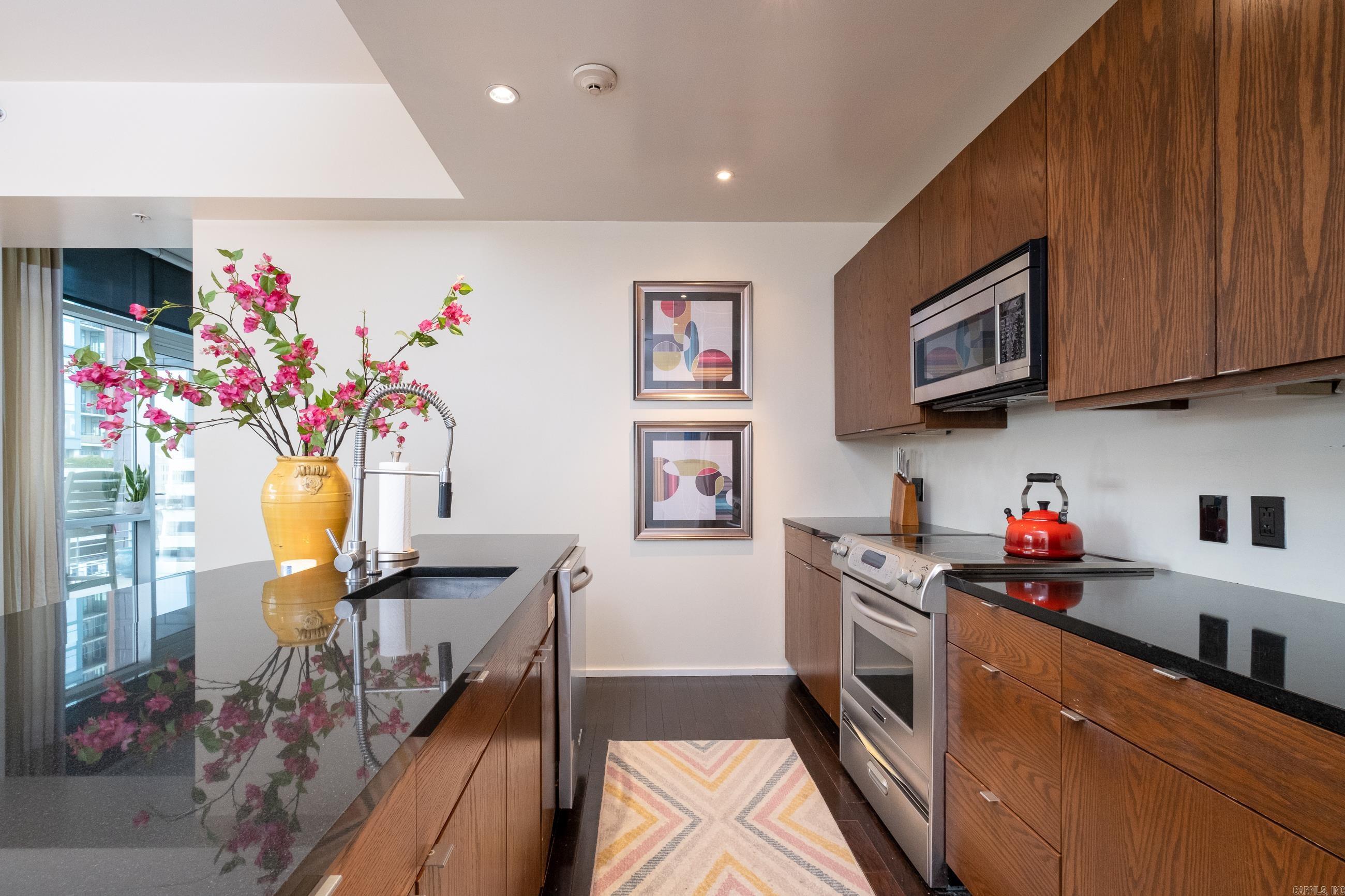 River Market - Residential Lease